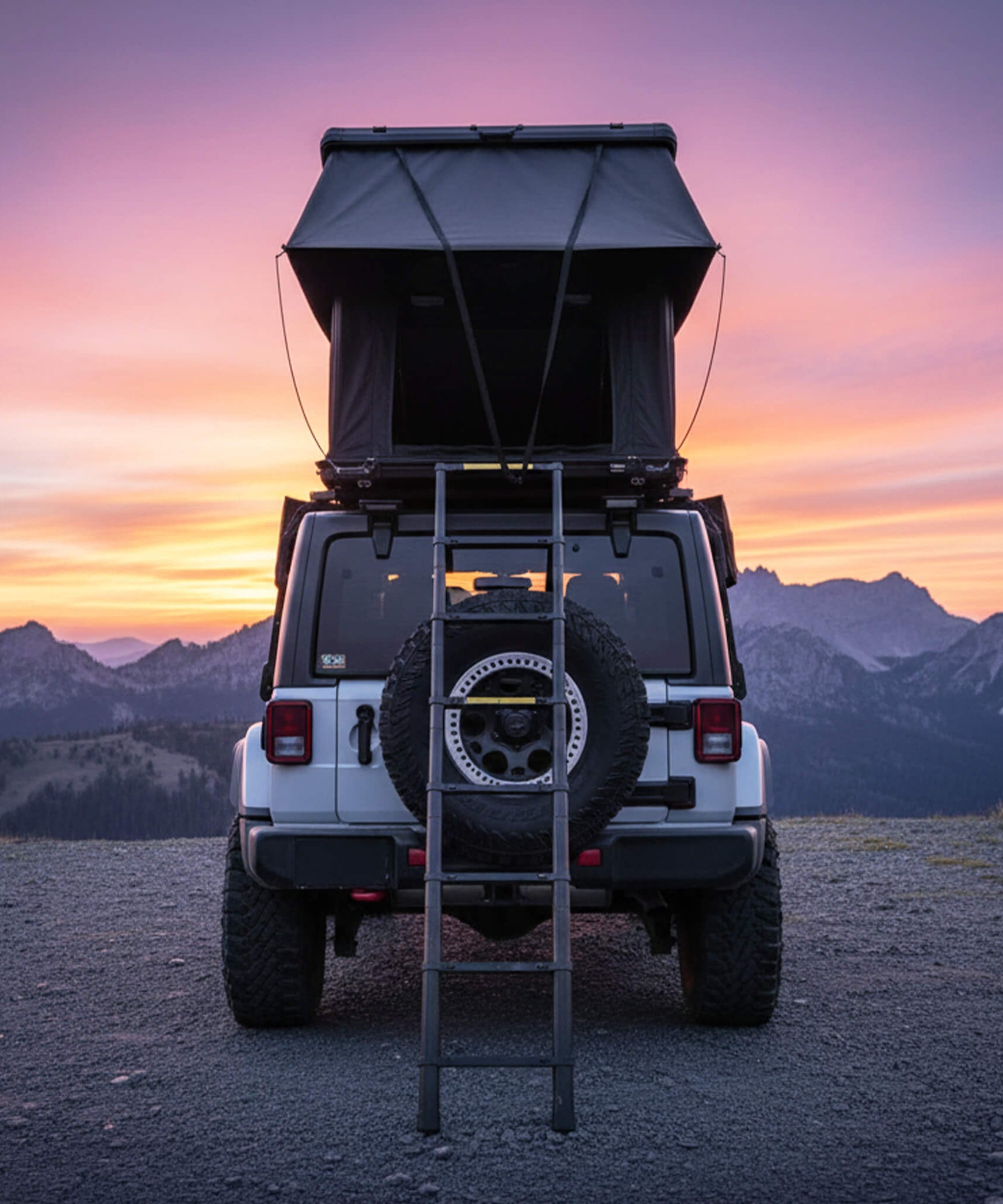 Trailora Nova Aluminum Hard-Shell Rooftop Tent With Ladder, Tri-Color LED Lighting, And Memory Foam Mattress [2-3 People] (SAK57409)