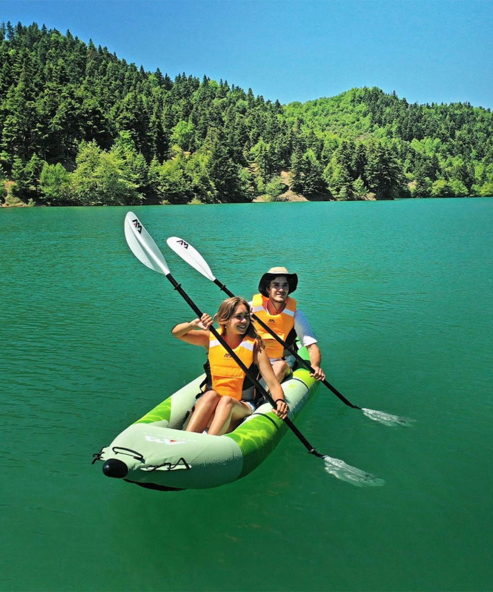 Aqua Marina Betta 14FT 2-Person Inflatable Recreational Kayak With Paddles [BE-412] (SAK01375)