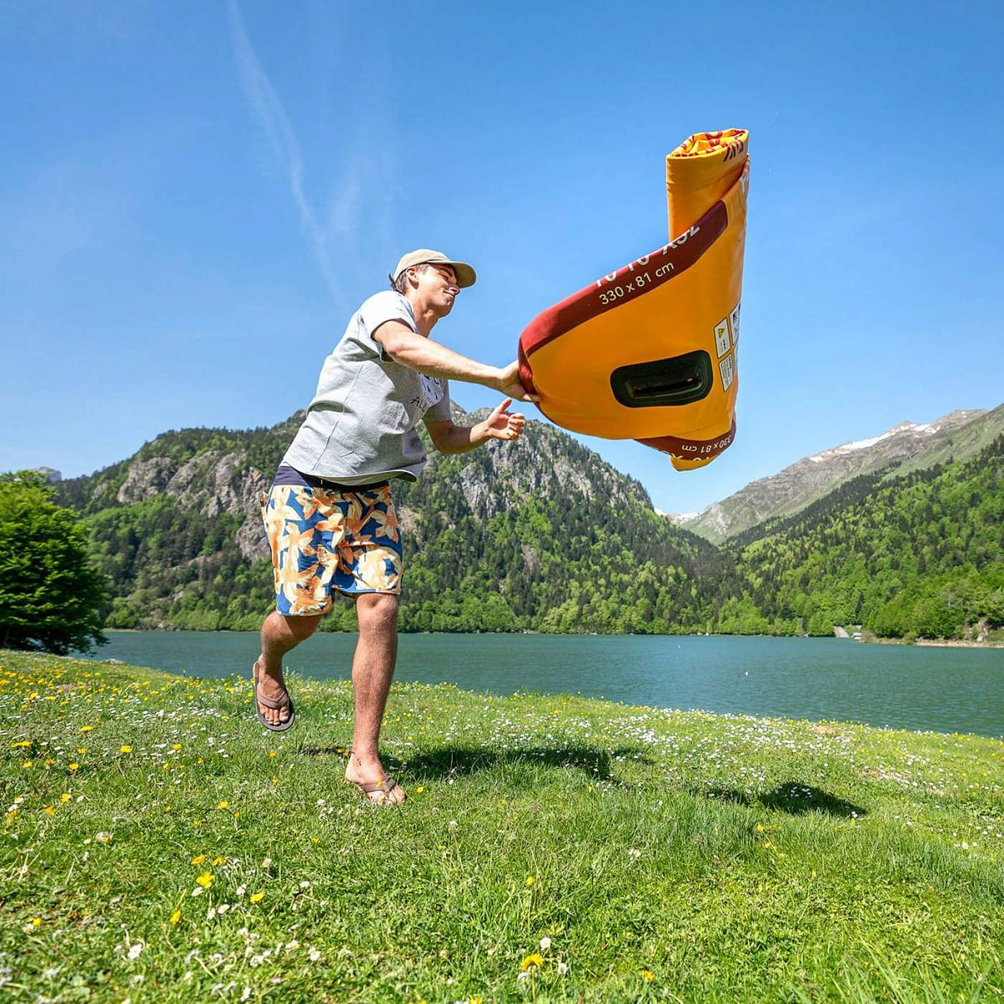 Aqua Marina Fusion 10FT Premium All-Around SUP W/ Durable PVC Rail Layers & Grooved EVA Footpad [BT-23FUP] (SAK37195)