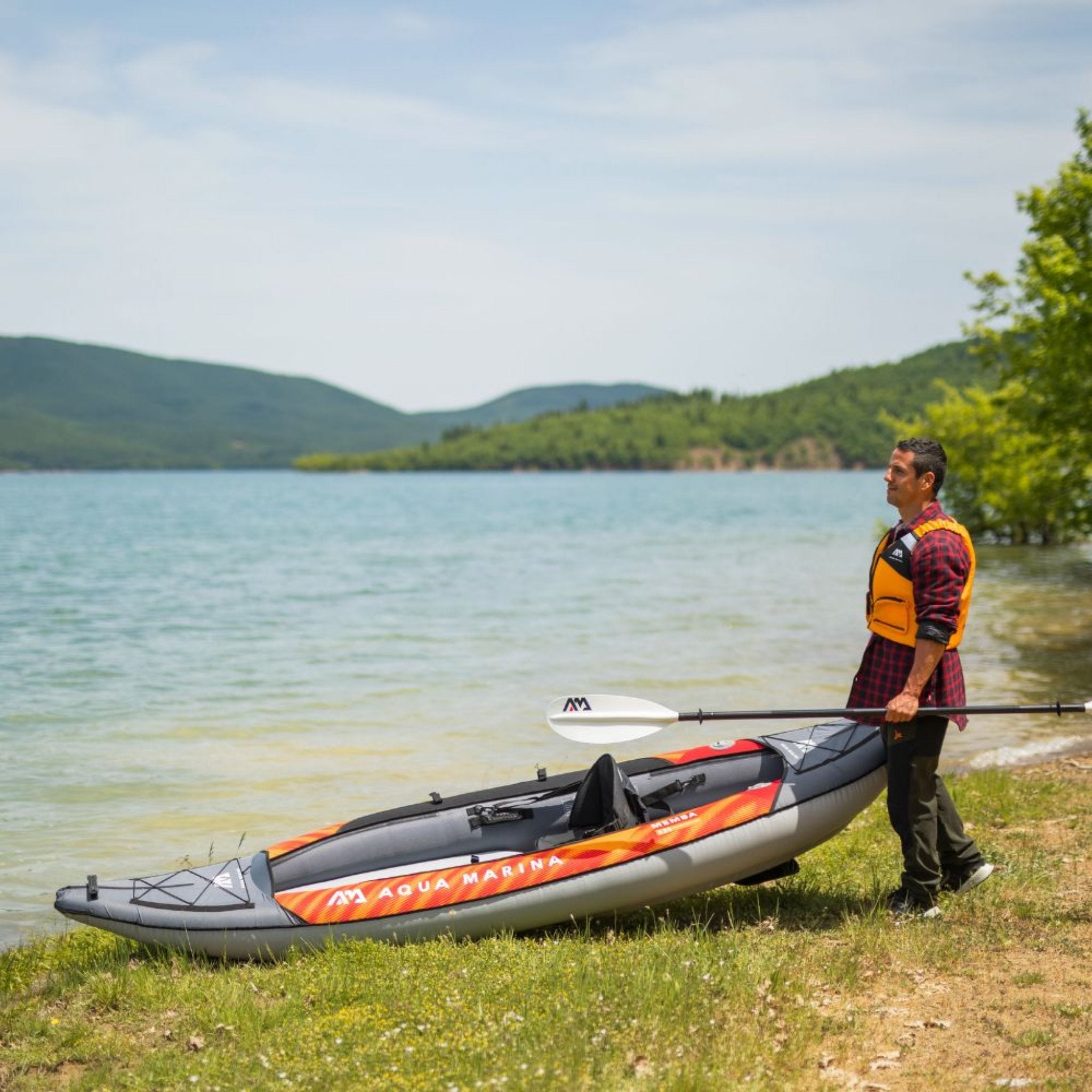 Aqua Marina Memba 330 10FT 1-Person Ultra Stiff Touring Kayak With Double Wall Fabric Floor [ME-330] (SAK56789)