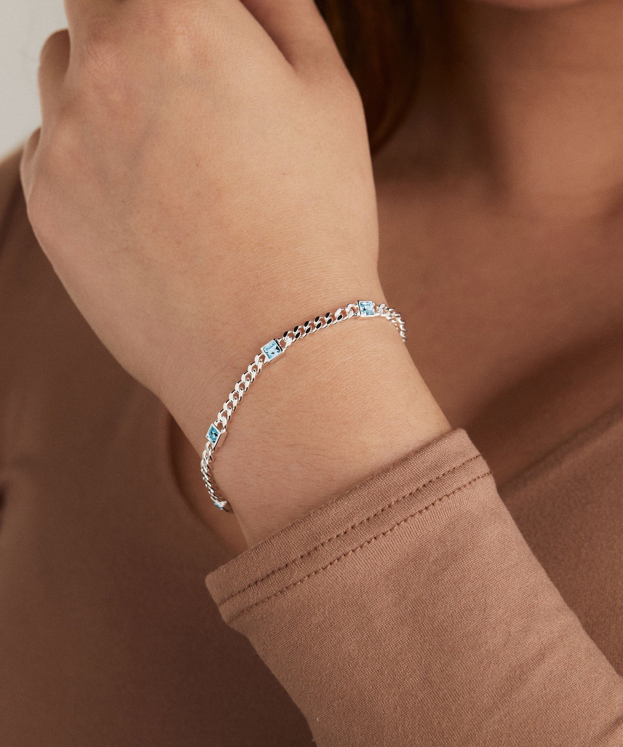 March Birthstone Aquamarine Curb Chain Bracelet