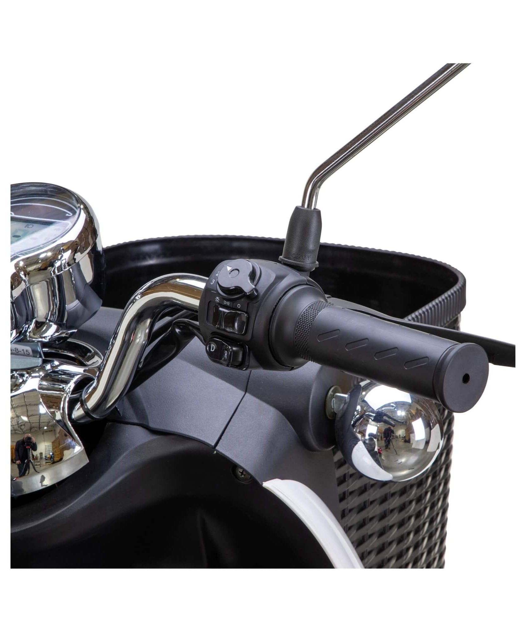 Bespoke Supreme Premium Electric Mobility Scooter With Electronic Speed Control, 400LBS (SAK19673)