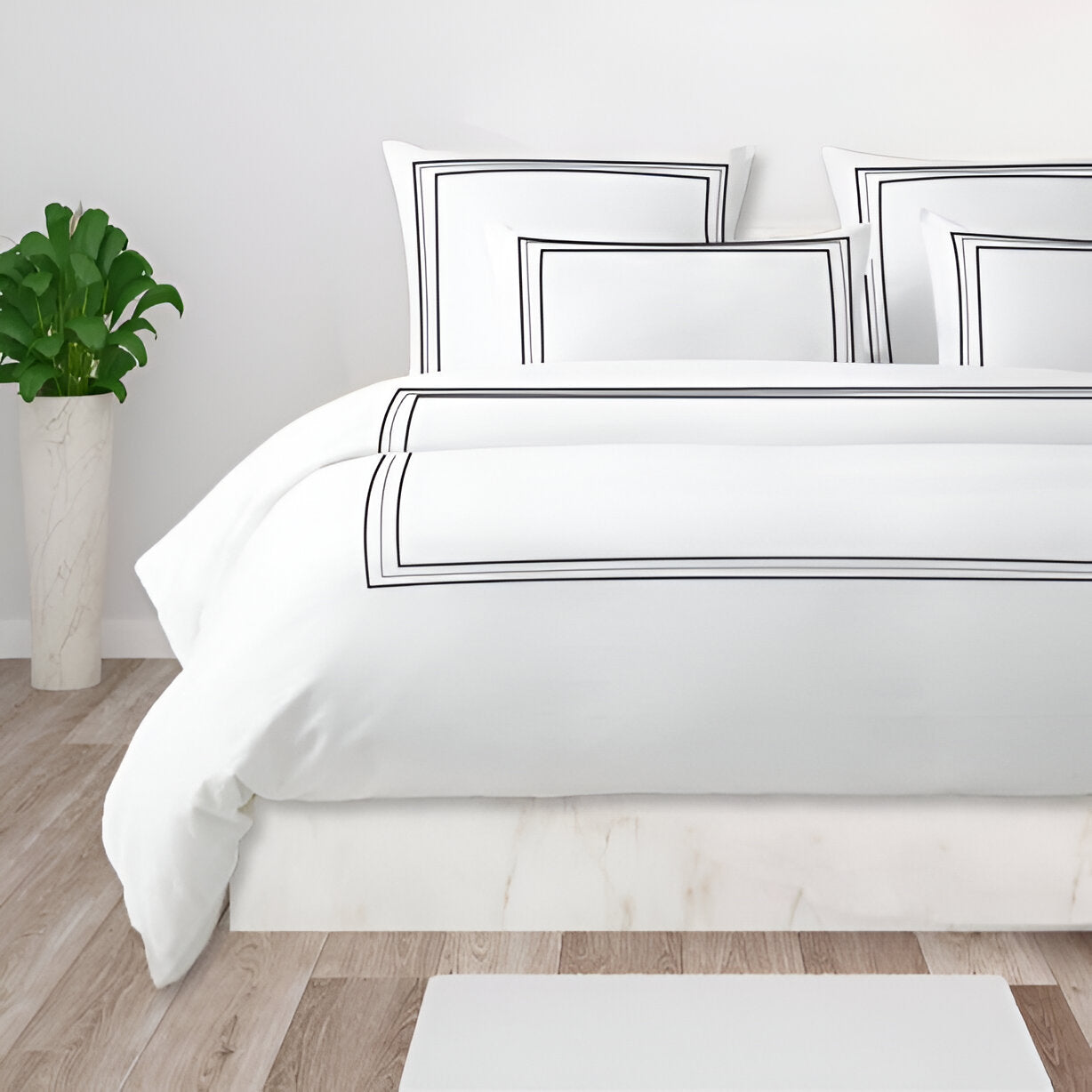400TC Cotton Classic Embroidery Sateen Solid Duvet Cover Set