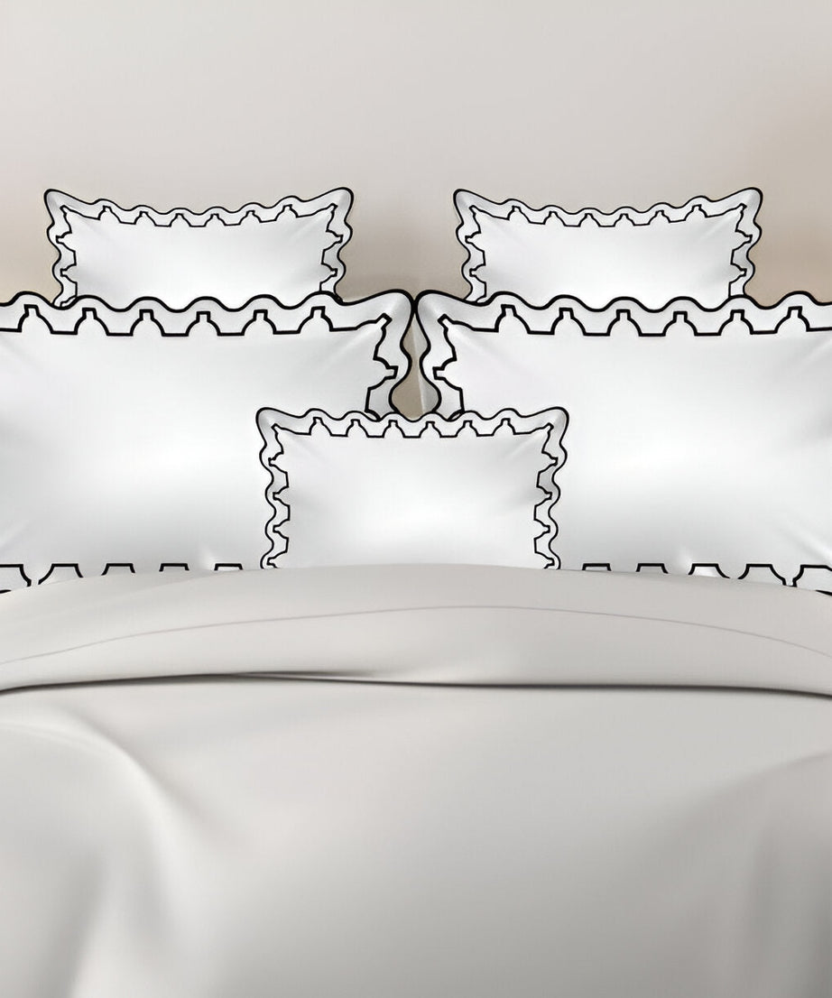 Imaginary Scallop 400TC Cotton Embroidery Sateen Solid Duvet Cover Set
