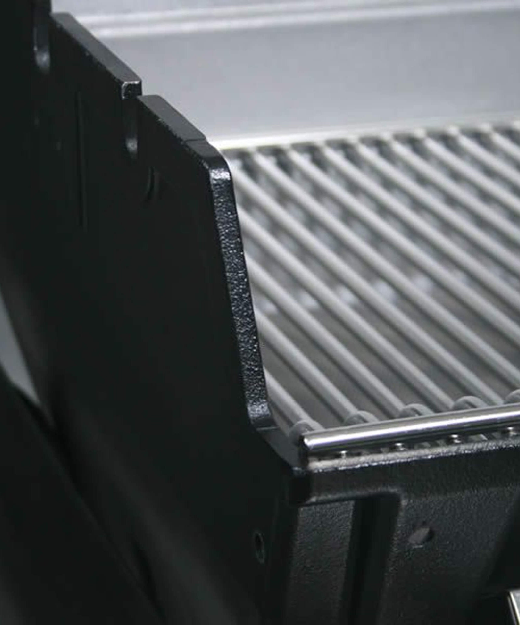 Broilmaster P4X Super Premium Cast Aluminum Gas Grill With Flare Busters (SAK84186)