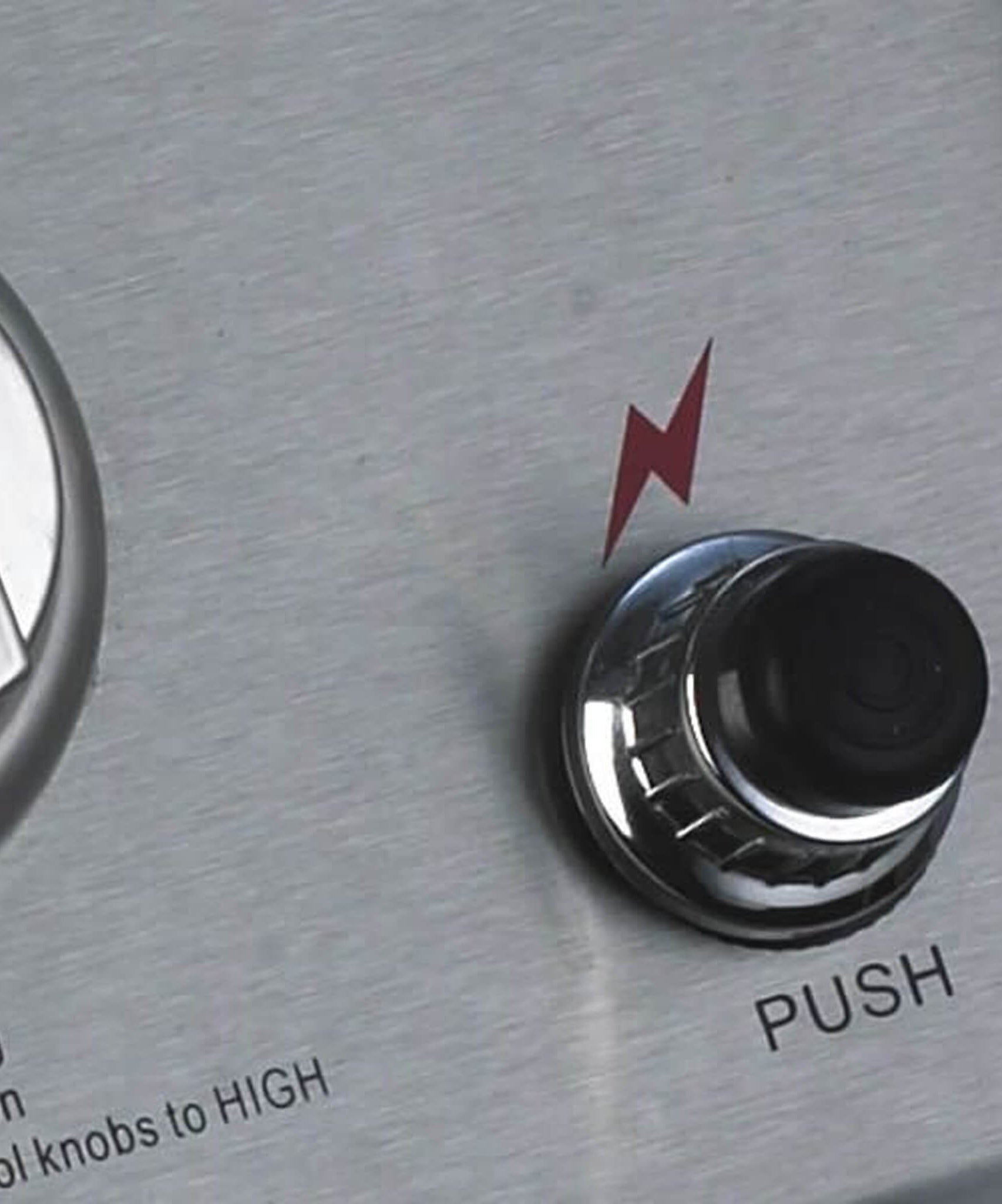 Broilmaster P4X Super Premium Cast Aluminum Gas Grill With Flare Busters (SAK84186)