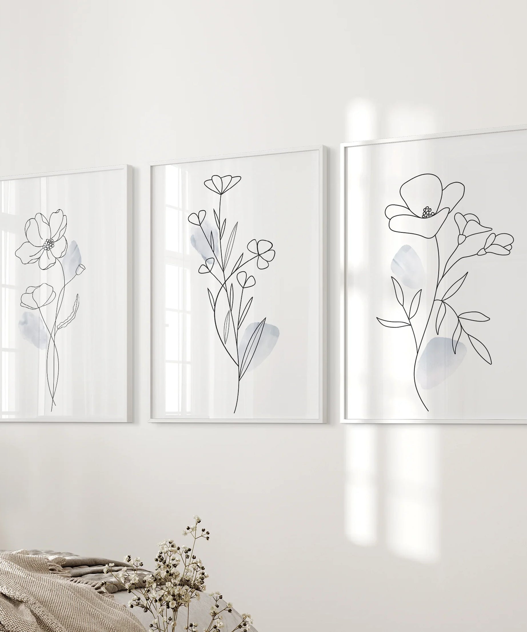 Black and White Botanical Prints. Modern Minimalist Line Art