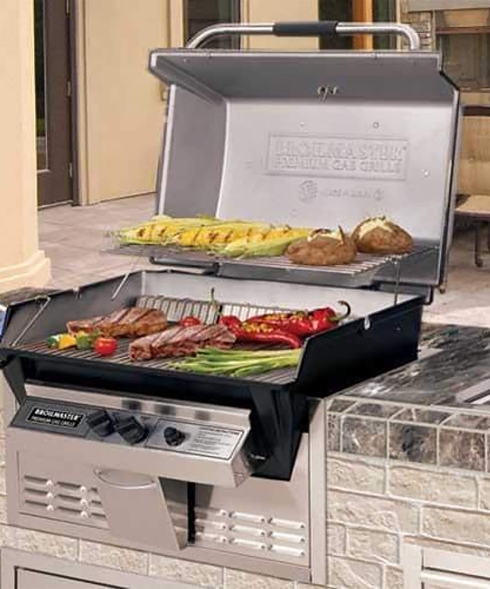 Broilmaster P3X Super Premium Cast Aluminum Gas Grill With Flare Busters, Griddle And Smoker Shutter (SAK98194)