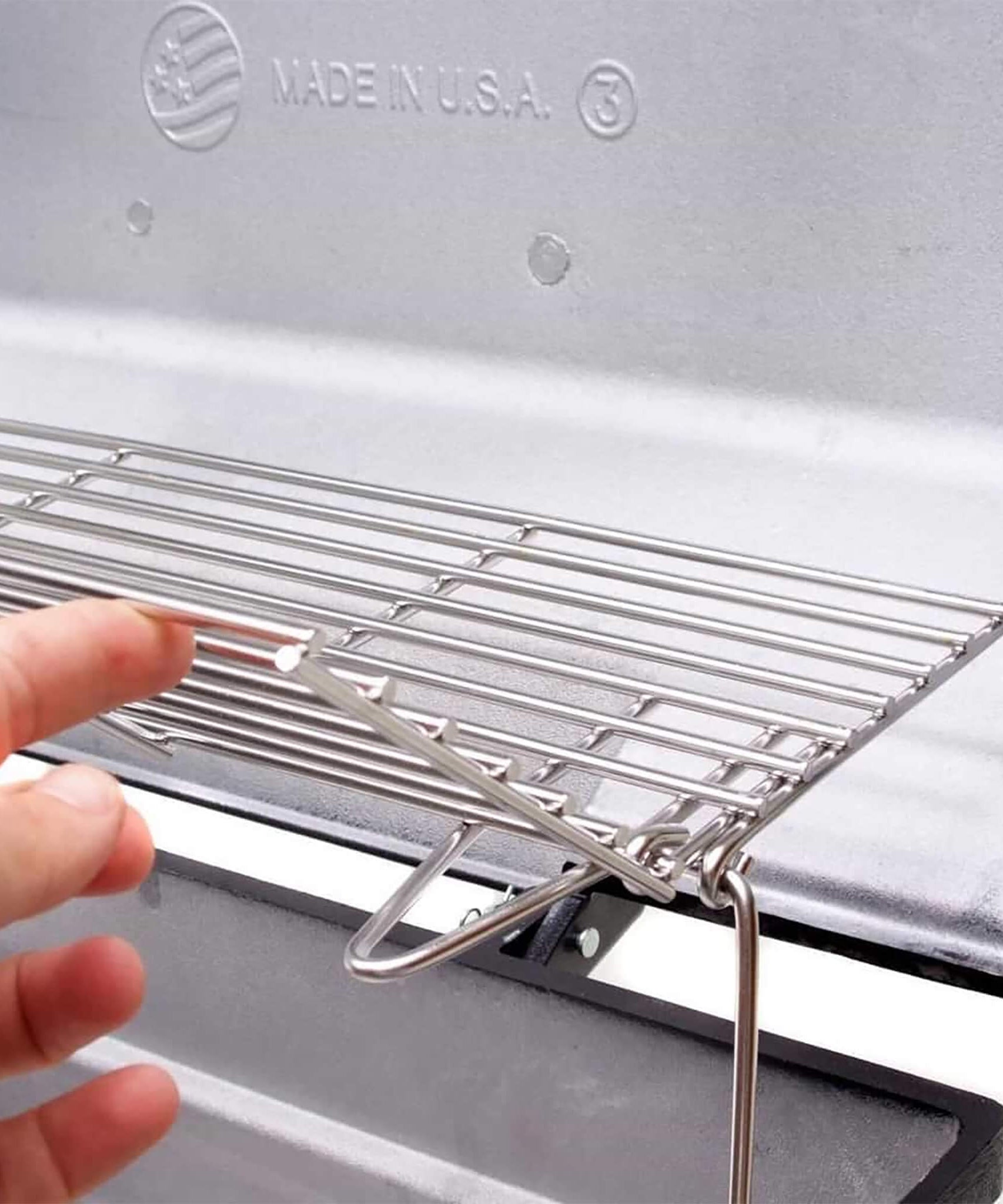 Broilmaster P3X Super Premium Cast Aluminum Gas Grill With Flare Busters, Griddle And Smoker Shutter (SAK98194)