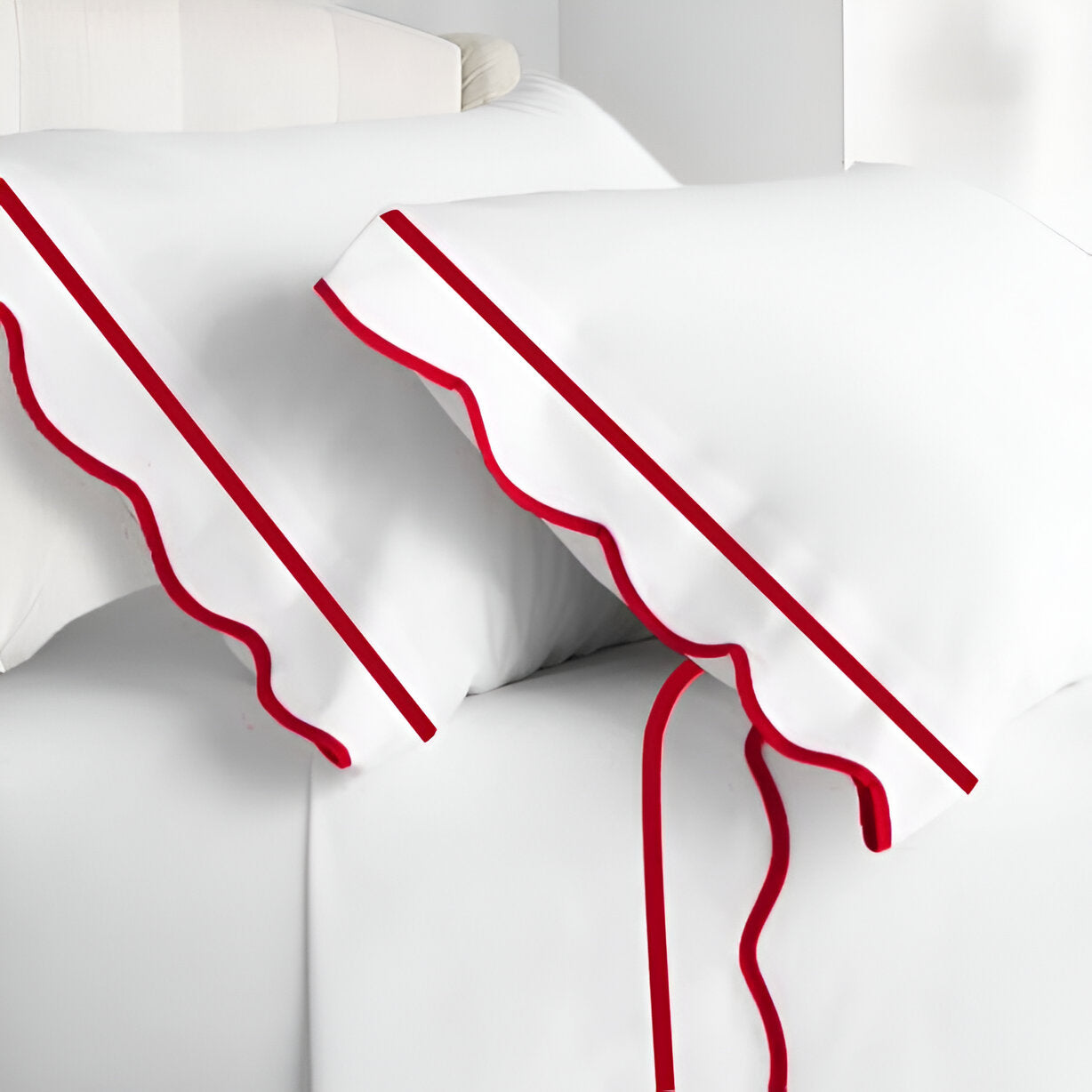 400TC Cotton Scallop Embroidery & Border Sateen Solid Pillowcases (Set Of 2)