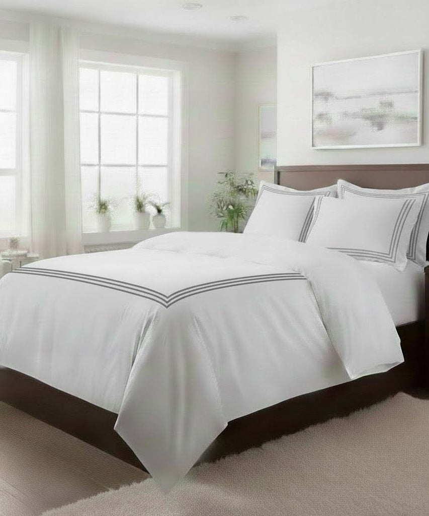 400TC Cotton Triple Embroidery Sateen Solid Duvet Cover Set