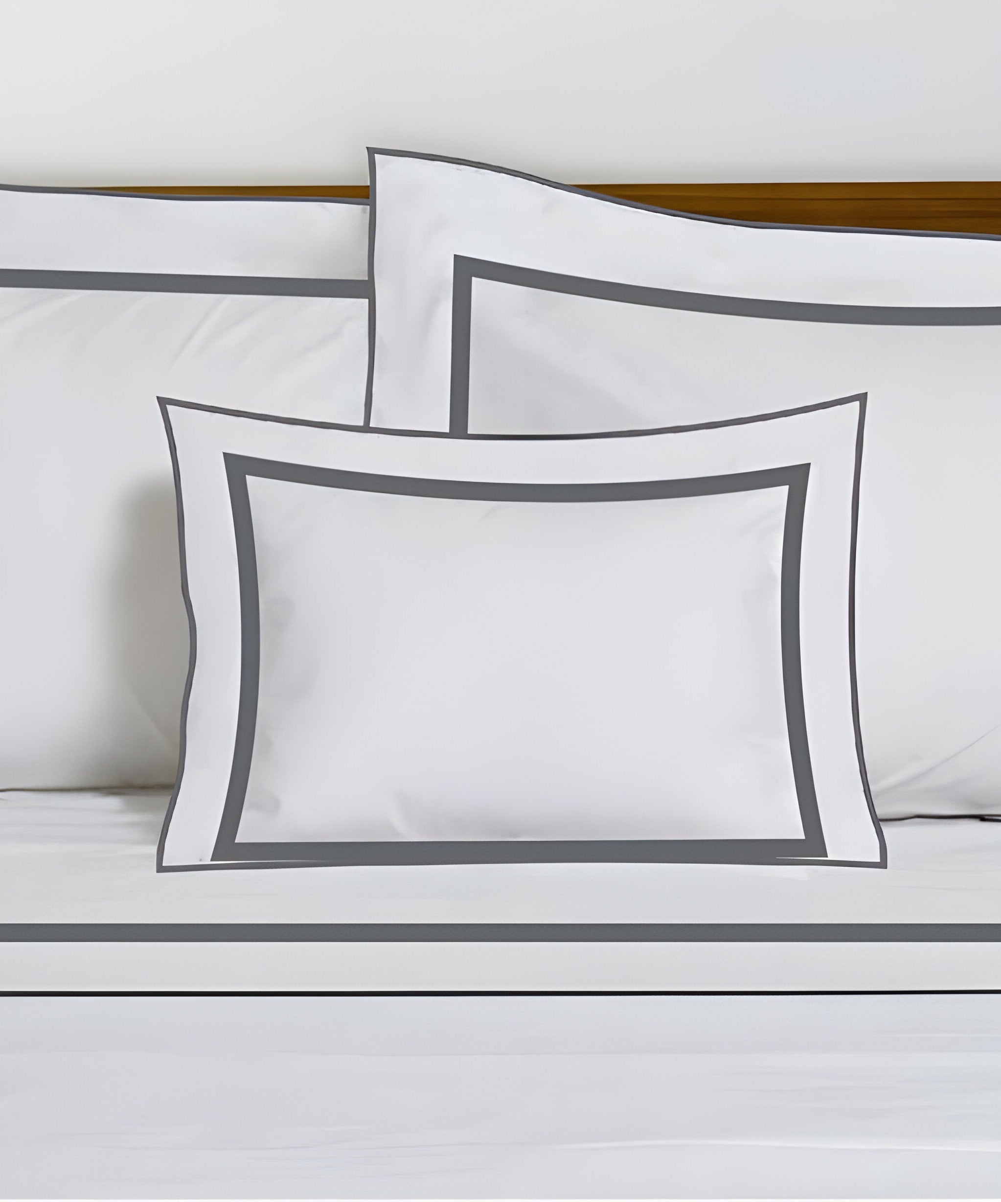 400TC Embroidery & Border Cotton Sateen Solid Duvet Cover Set