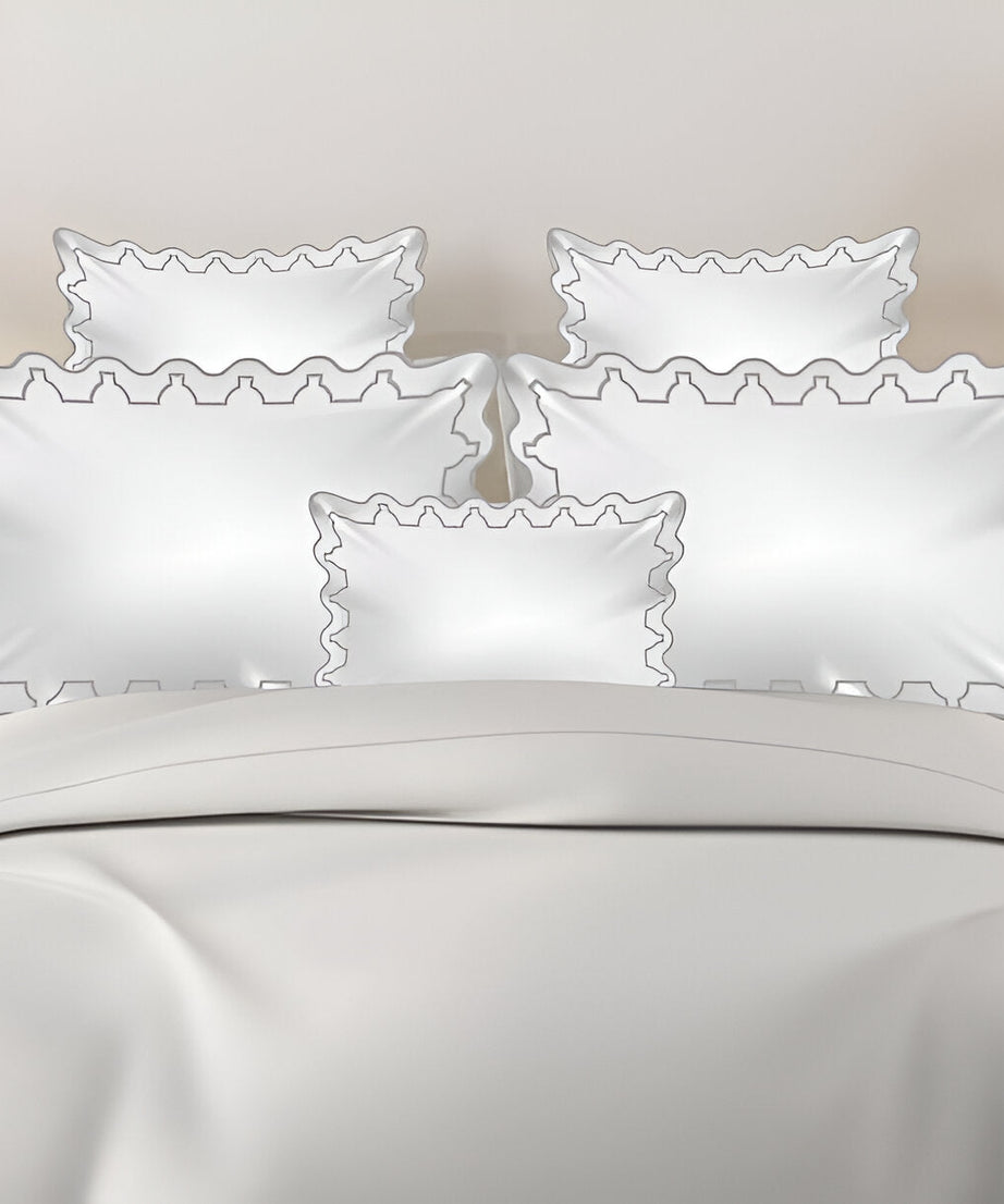 Imaginary Scallop 400TC Cotton Embroidery Sateen Solid Duvet Cover Set