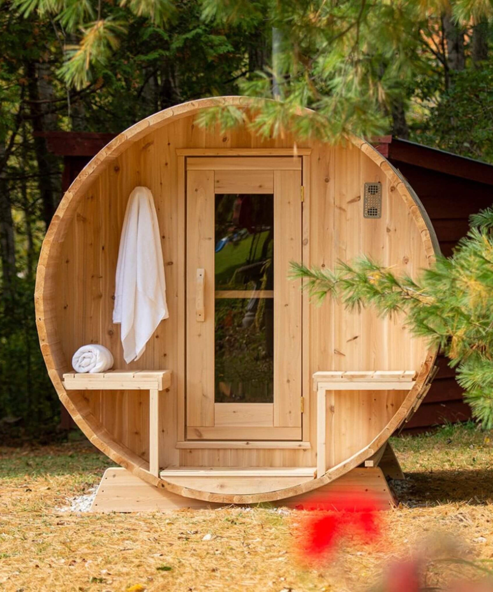 Dundalk Leisurecraft 4-Person Canadian Timber Serenity Barrel Sauna With Solid Wood Benches [CTC2245W] (SAK94862)