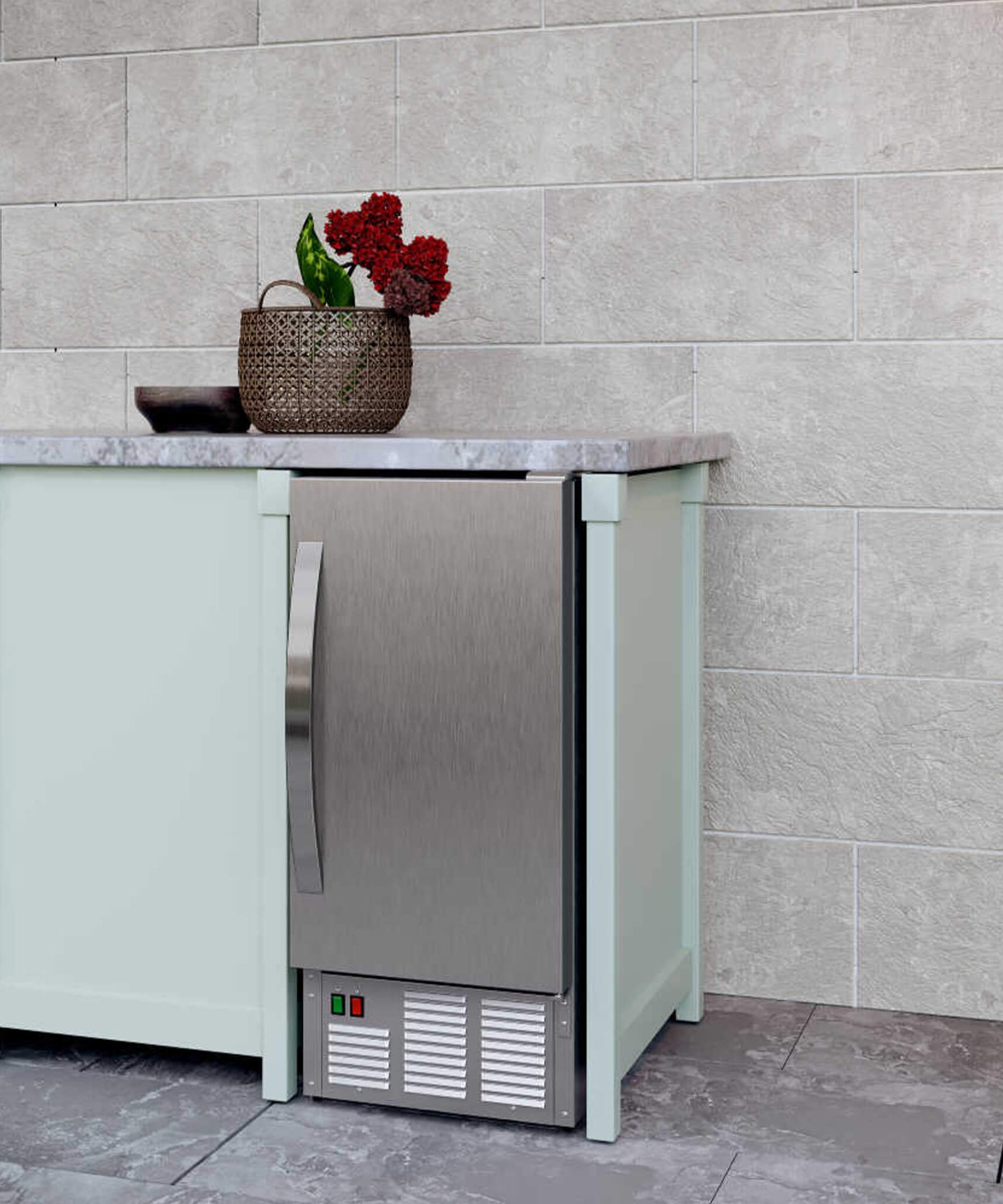 Edgestar 15-Inch Outdoor Undercounter Ice Maker W/ 50 LBS Daily Ice Production [OIM450SS] (SAK84720)