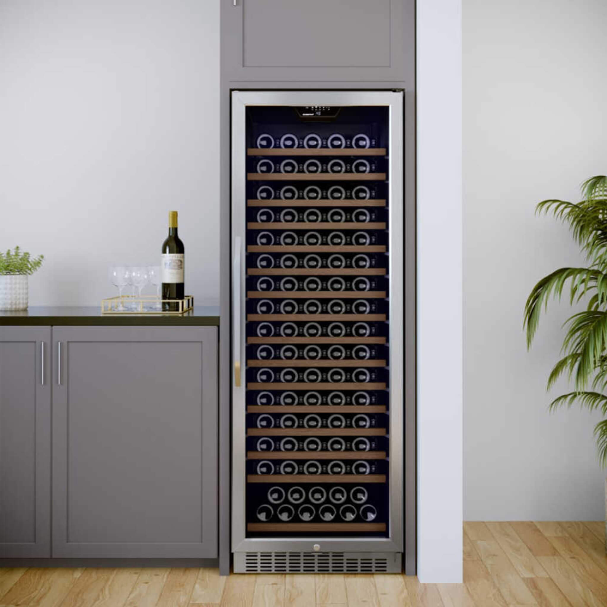Edgestar 24-Inch Wide 151 Bottle Capacity Freestanding Single Zone Wine Cooler With Even Cooling Technology (SAK30756)