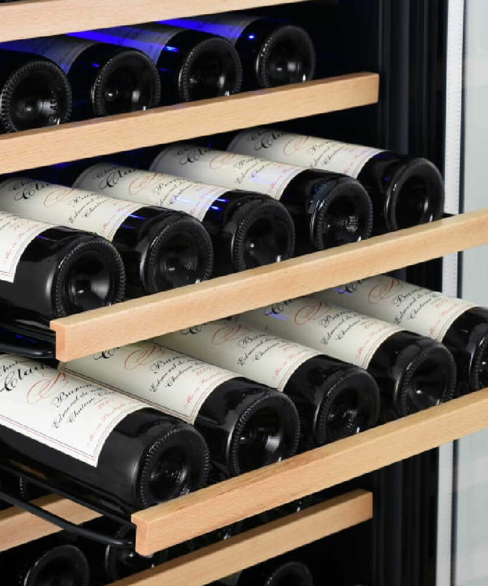 Edgestar 24-Inch Wide 151 Bottle Capacity Freestanding Single Zone Wine Cooler With Even Cooling Technology (SAK30756)