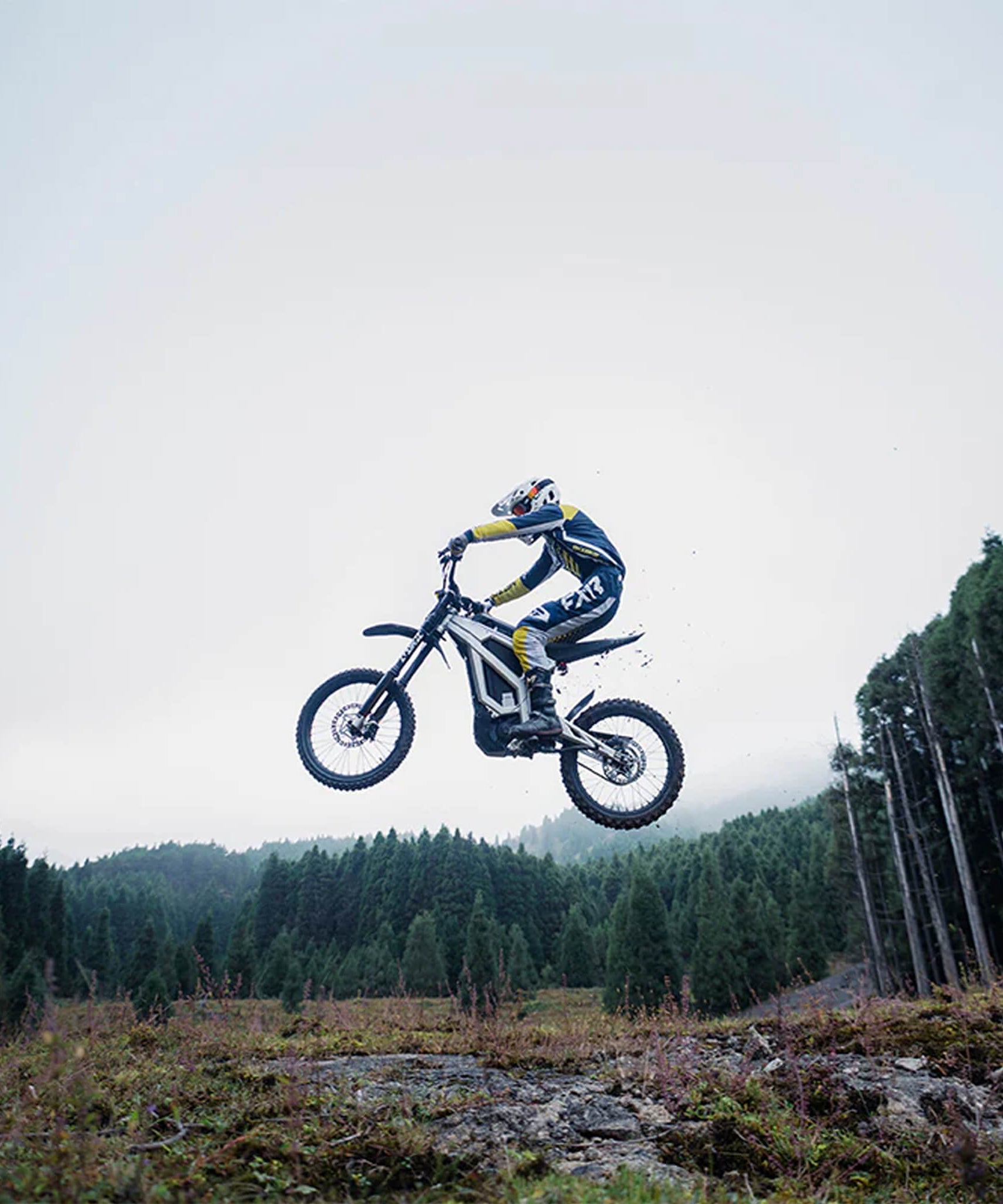 EKX M1 16.8KW 72V/50AH Premium Electric High-Strength Steel Pipe Off-Road Mountain Dirt Bike (SAK20957)
