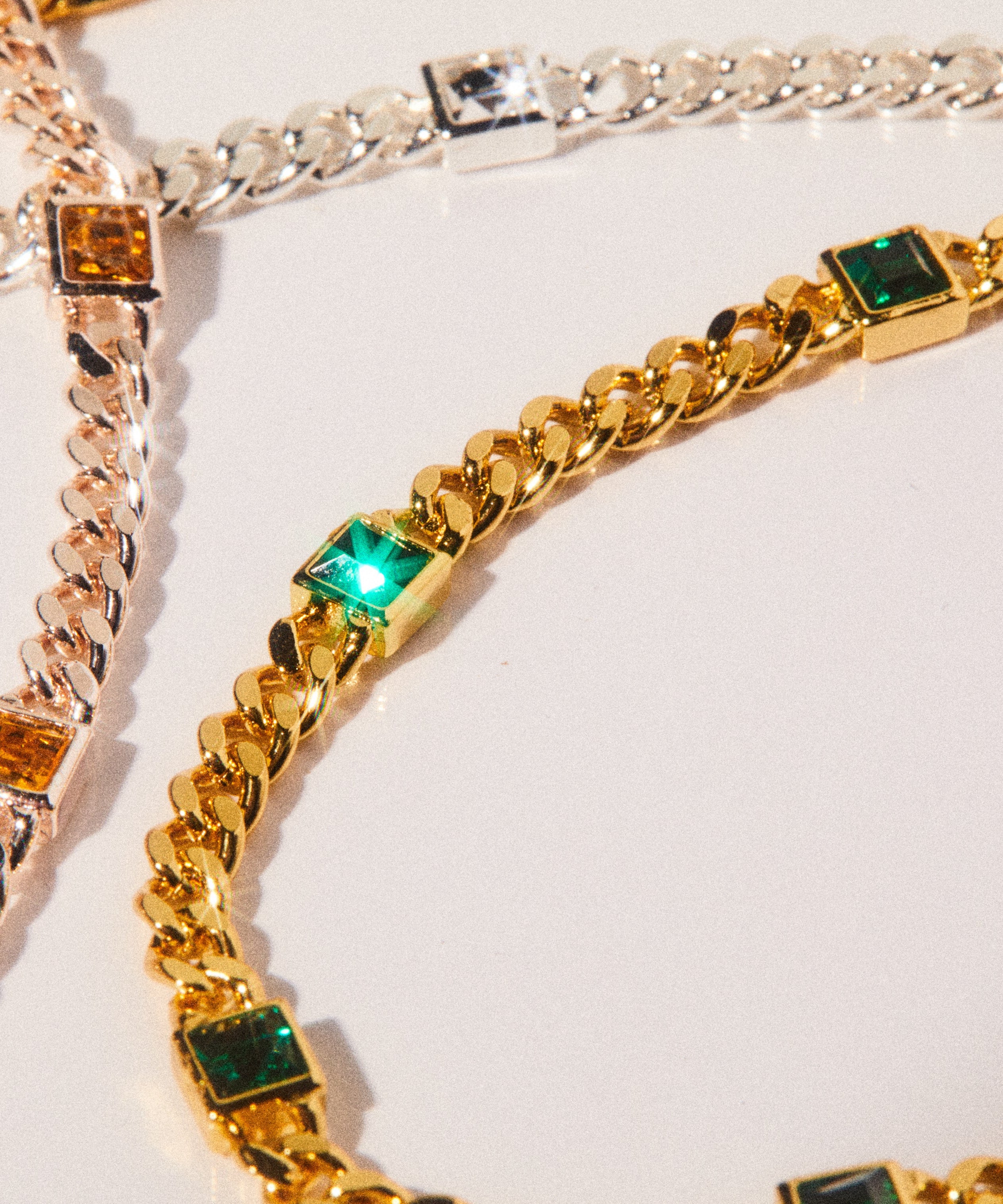 May Birthstone Emerald Curb Chain Bracelet
