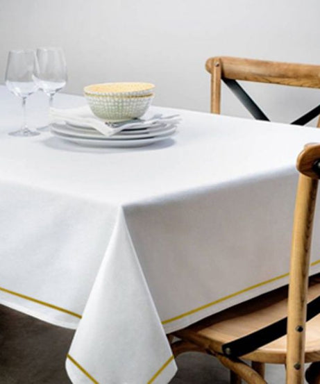 Single Embroidery Border Sateen Poly Cotton Solid Table Cloth