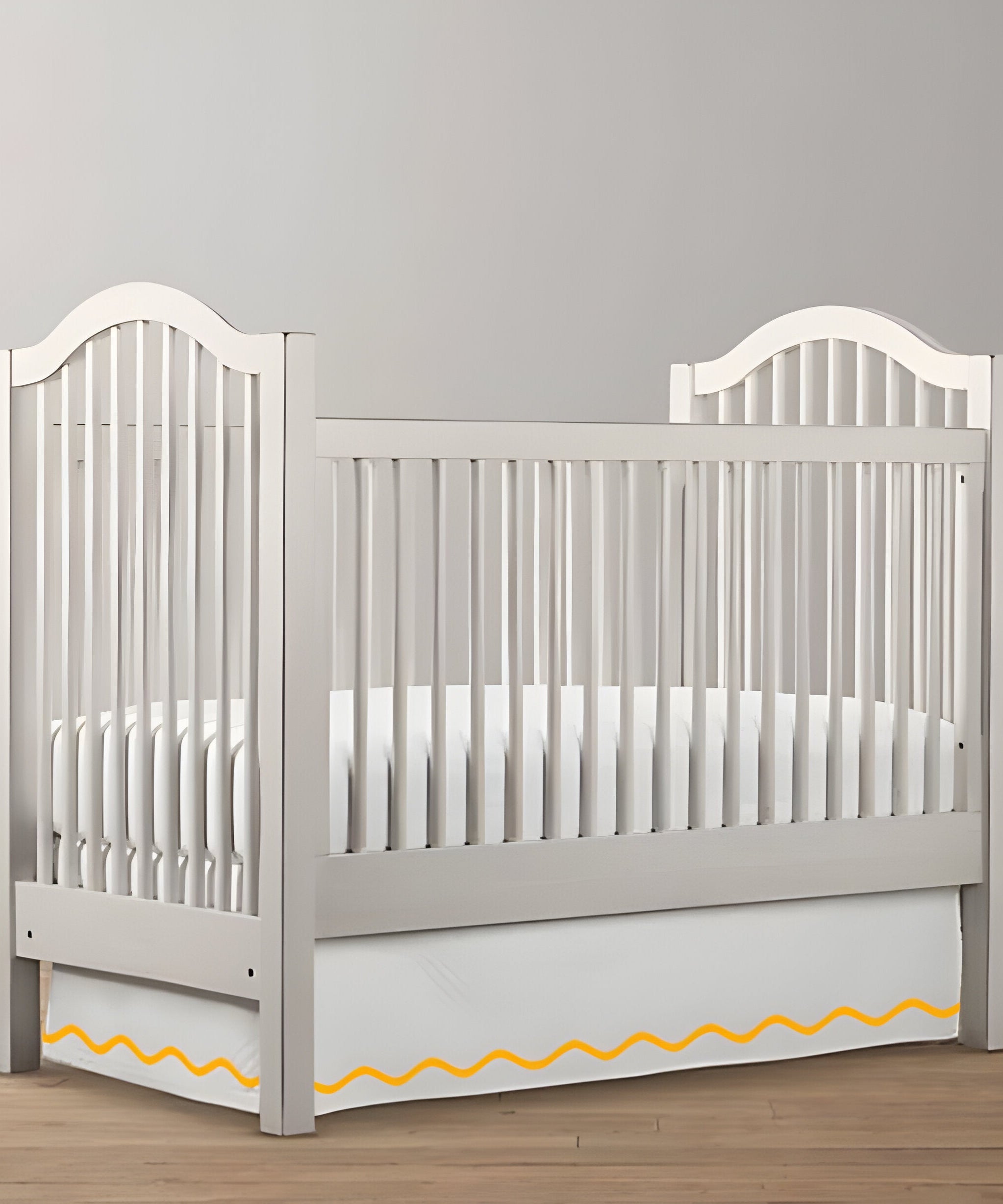Single Wavy Embroidery Cotton Crib Skirt