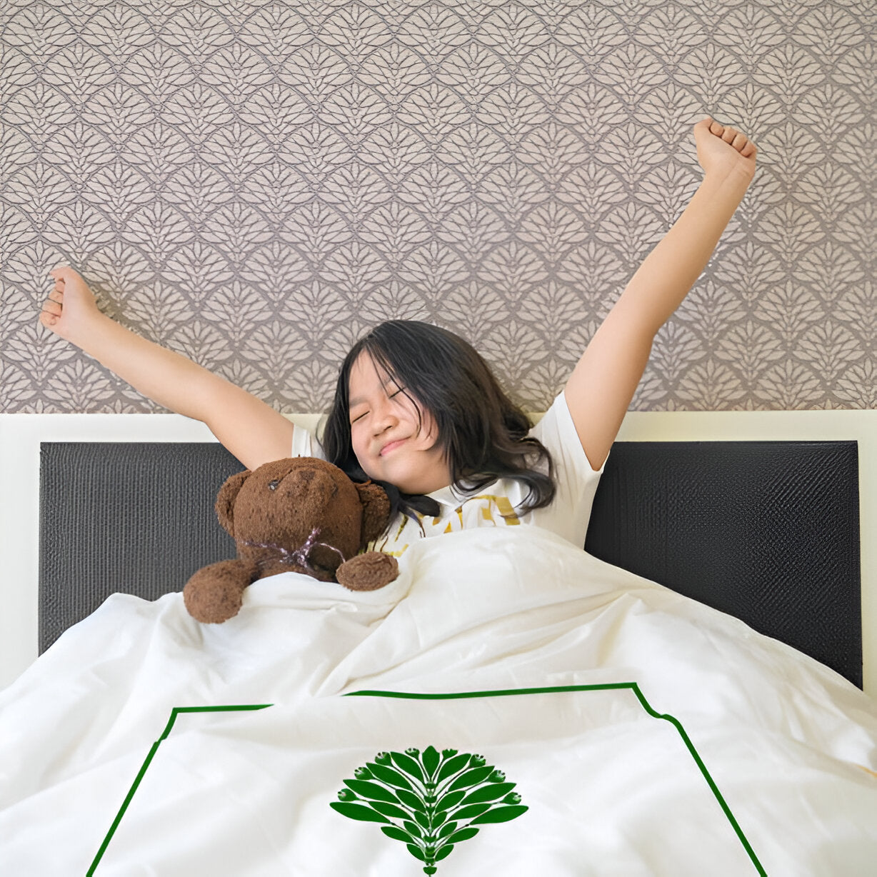 Leafy Embroidered Cotton Sateen Duvet Cover Set