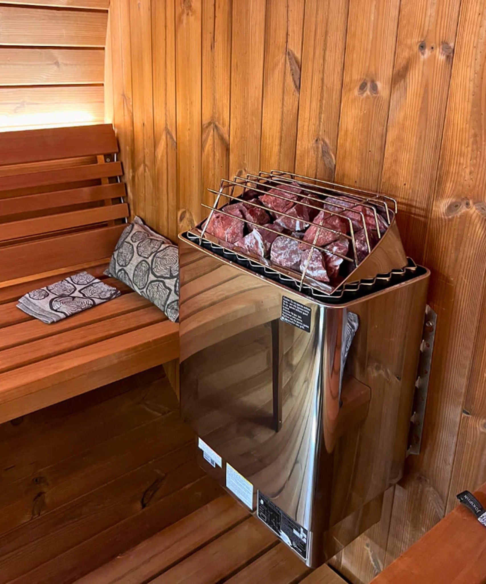 Harvia KIP60W 6KW UL Certified Electric Sauna Heater With Xenio CX170 Digital WIFI Control & Sauna Stones (SAK34791)
