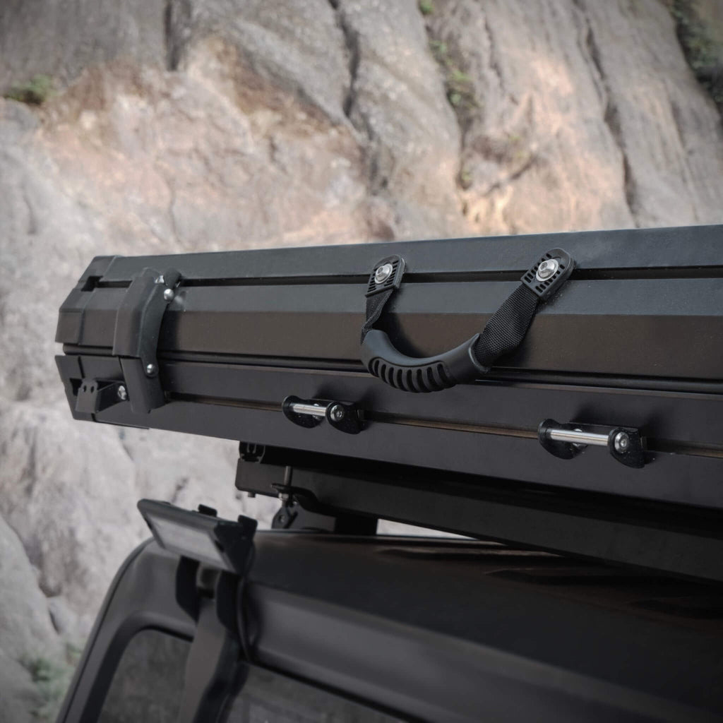 Trailora Altitude Heavy-Duty Hard-Shell Rooftop Tent With Ladder [2-3 Person] (SAK93120)