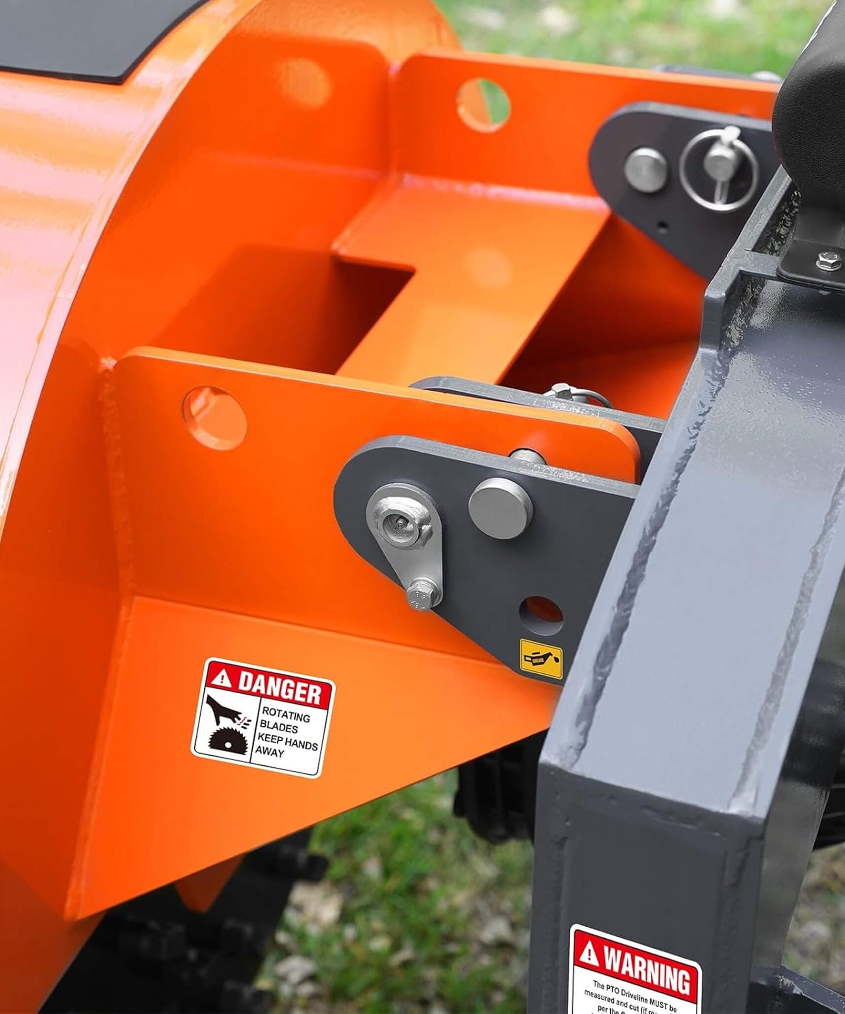 Heavy-Duty 30-Inch 3-Point PTO Stump Grinder For 40-100HP Tractors [PTO Shaft Included] (SAK47092)