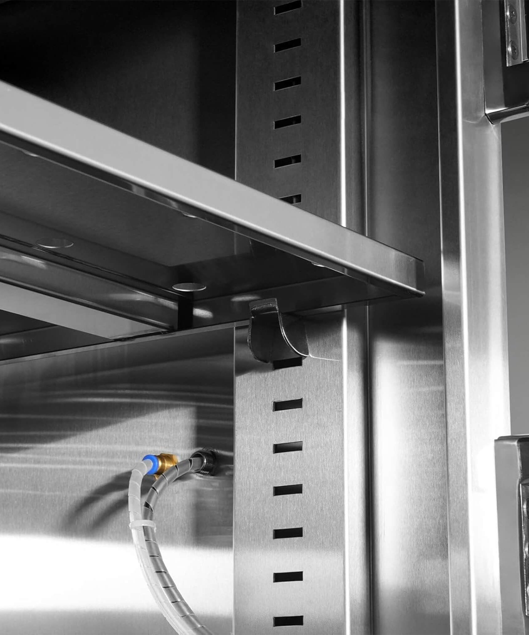 Heavy-Duty 377-Gallon Stainless Steel Nitrogen Dry Cabinet [1-60% RH] (SAK48625)