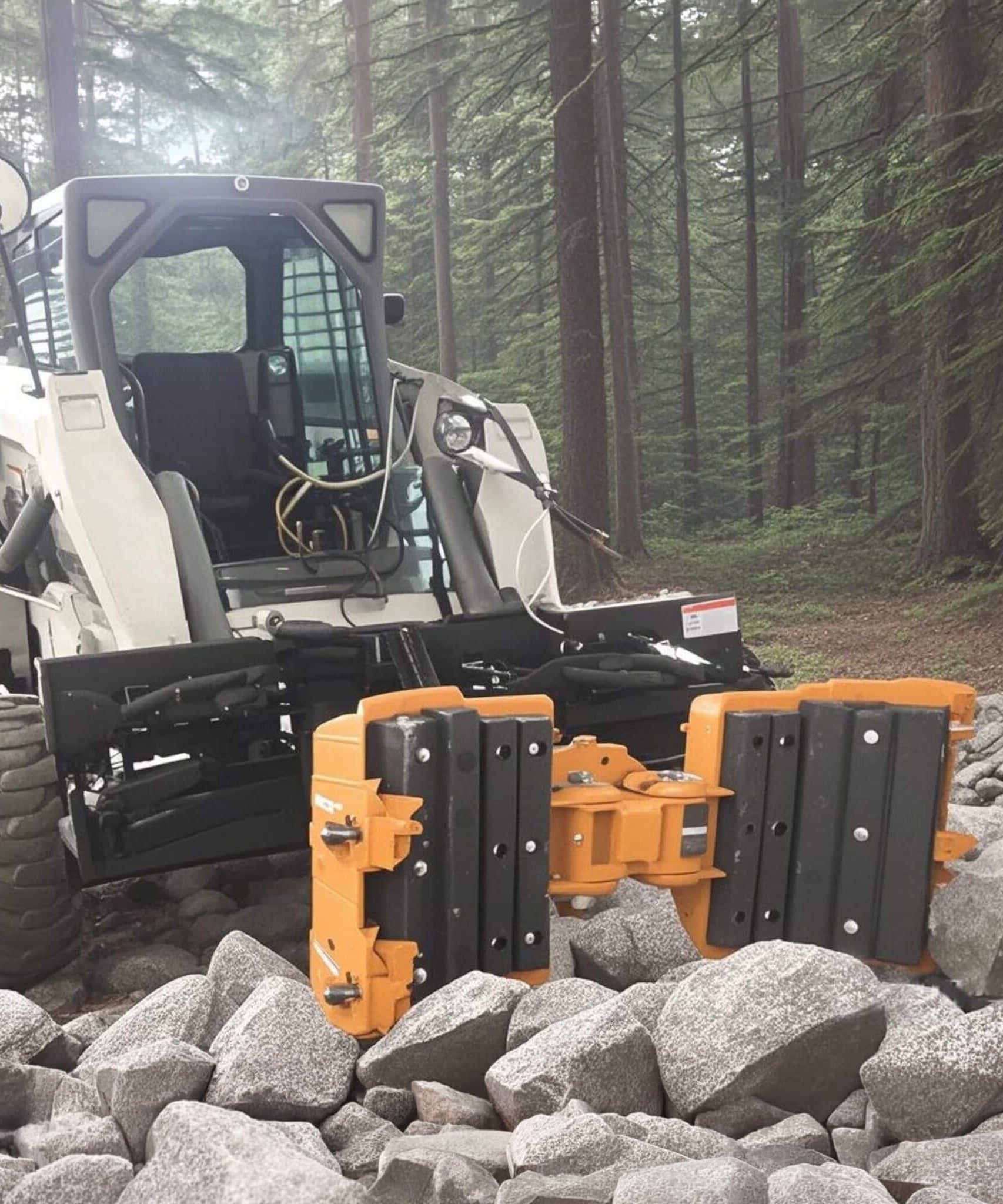 Heavy-Duty 5-Finger Rotating Rock And Tree Grapple Skid Steer Attachment (SAK39516)