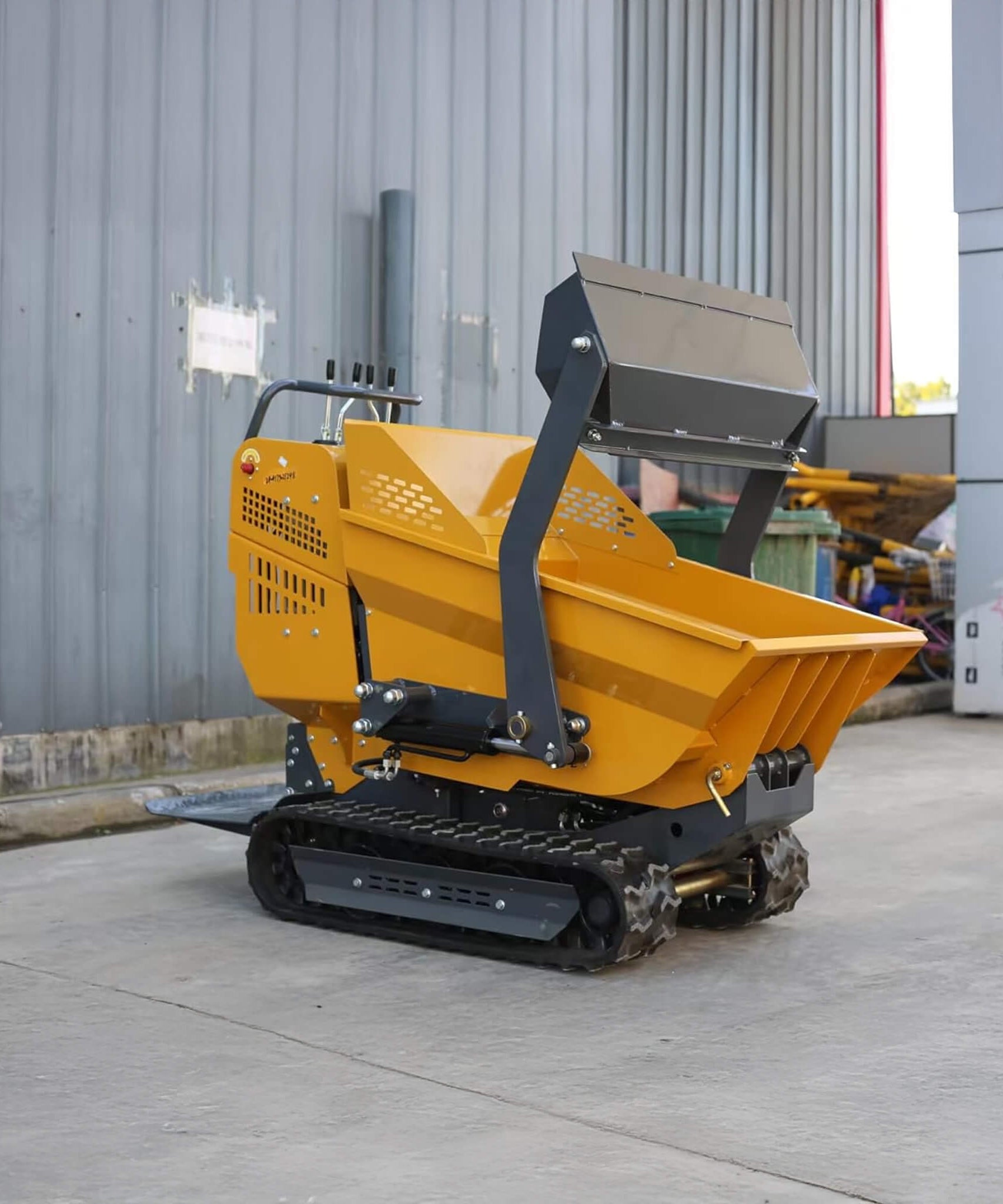 Heavy-Duty 6.5HP 1100LBS Tracked Hydraulic Dumper With Shovel (SAK62780)