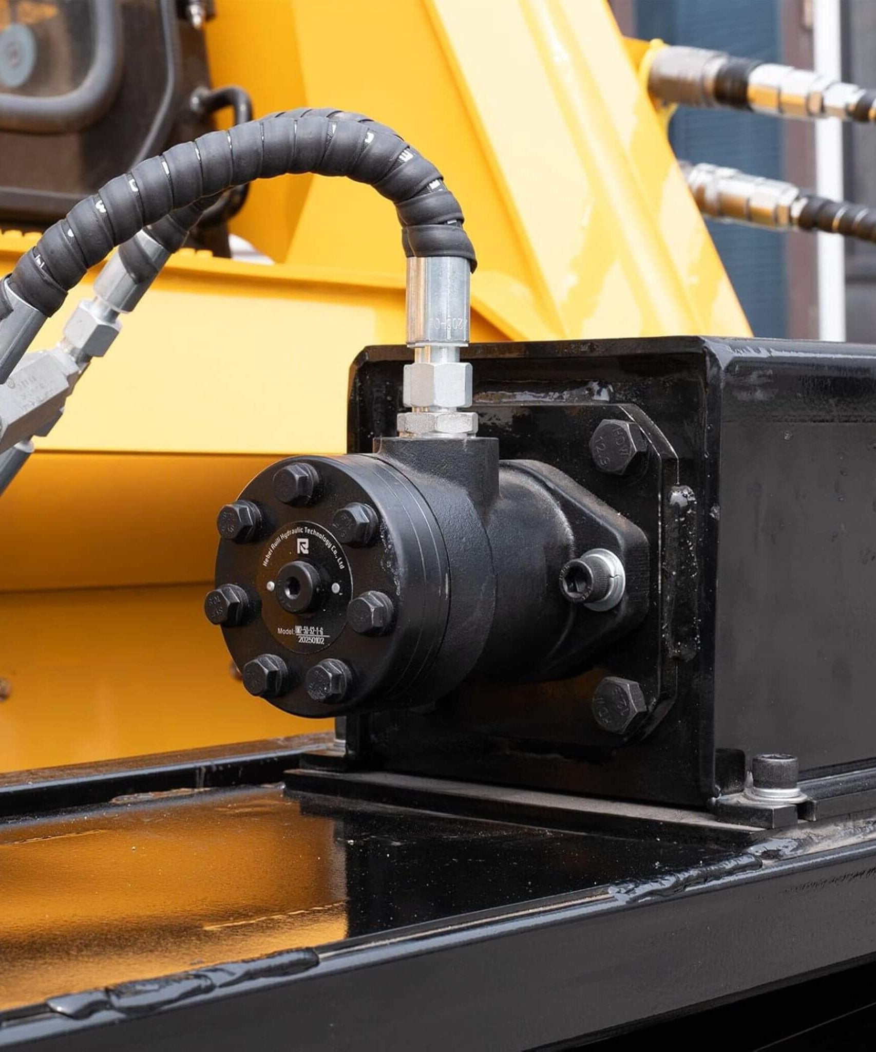 Heavy-Duty 60-Inch Topsoil Screening Skid Steer Bucket Attachment (SAK10294)