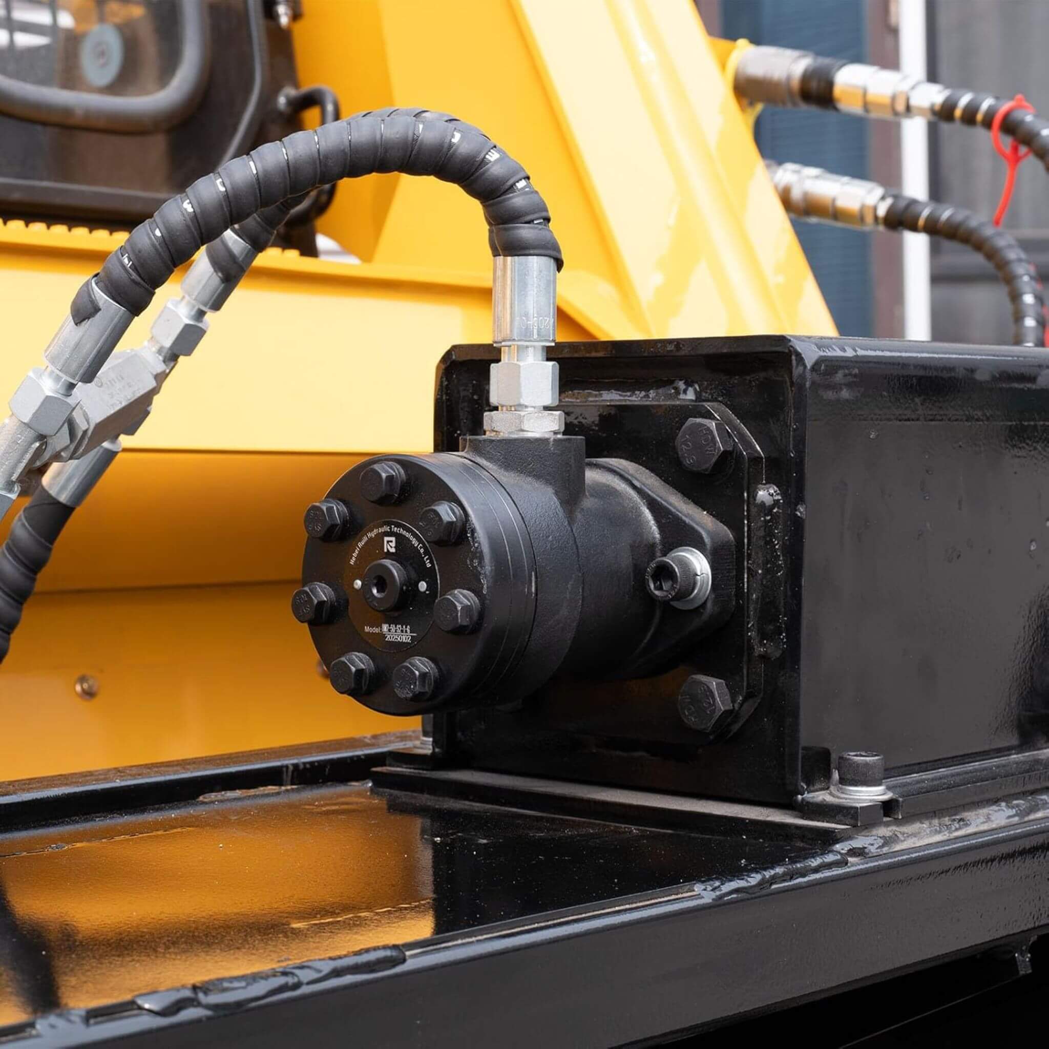Heavy-Duty 60-Inch Topsoil Screening Skid Steer Bucket Attachment (SAK10294)