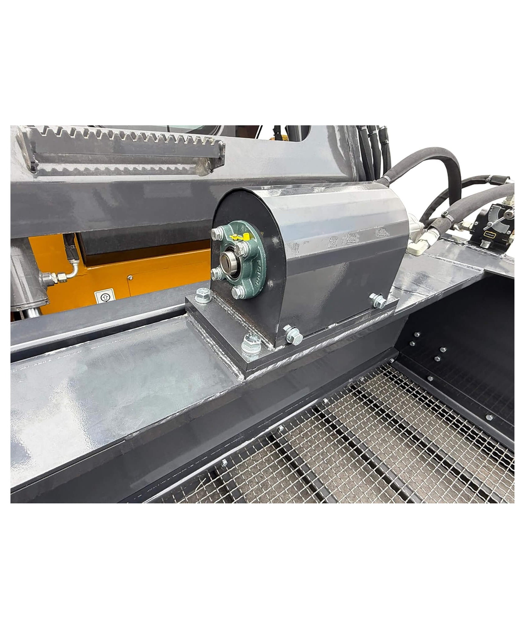 Heavy-Duty 72-Inch Hydraulic Screening Bucket Skid Steer Attachment (SAK14786)