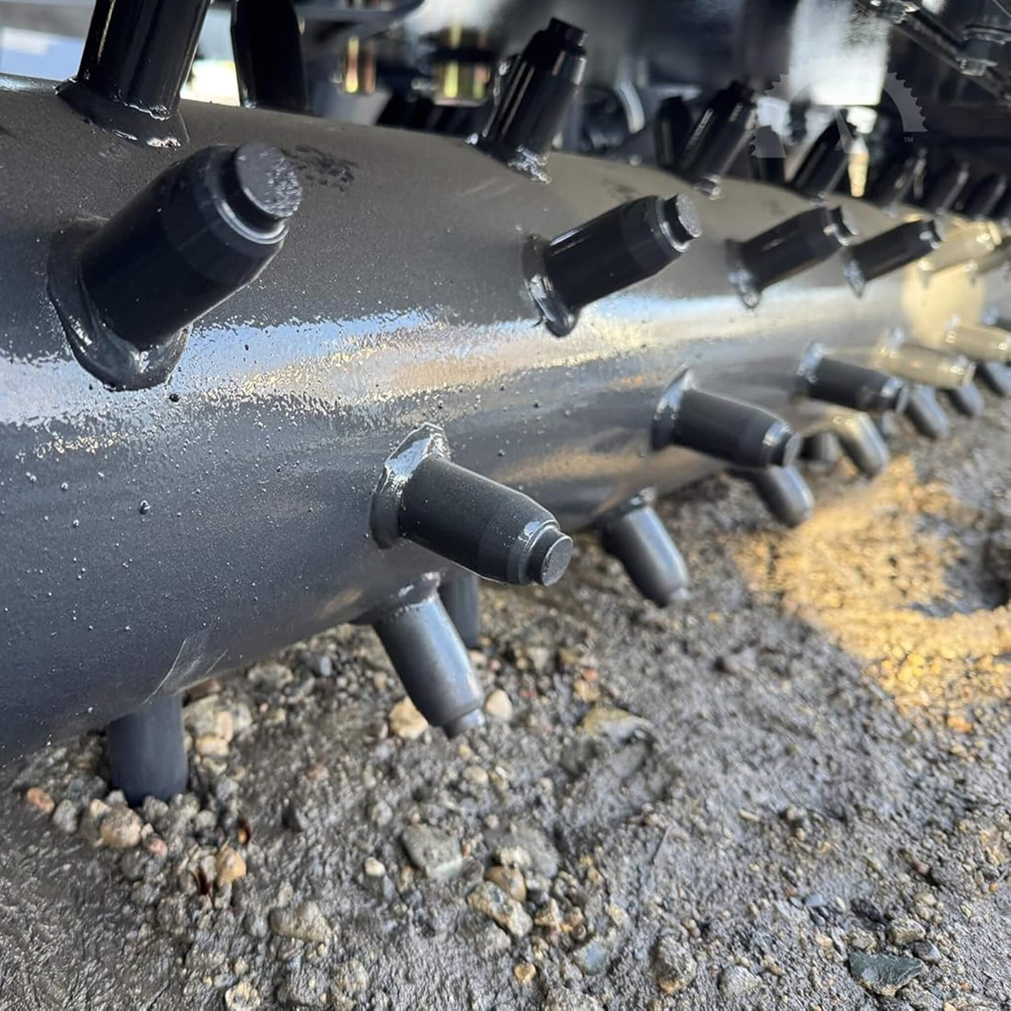 Heavy-Duty 72-Inch Hydraulic Soil Power Rake Skid Steer Attachment (SAK41827)