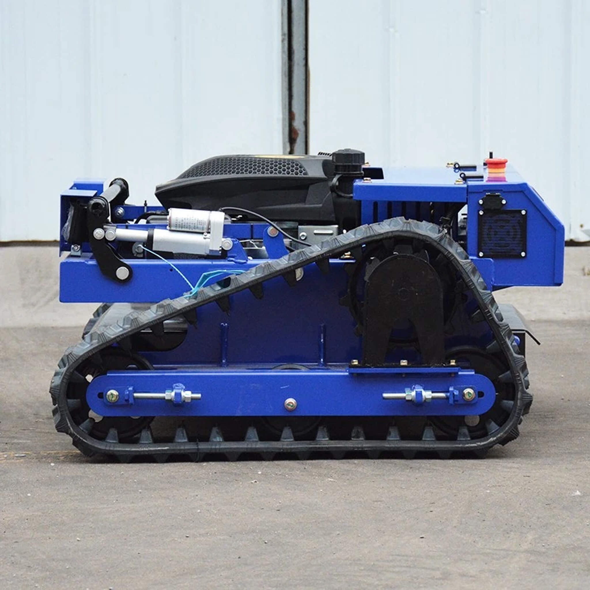 Heavy-Duty 7HP Commercial Remote-Controlled Tracked Gasoline Lawn Mower (SAK94270)