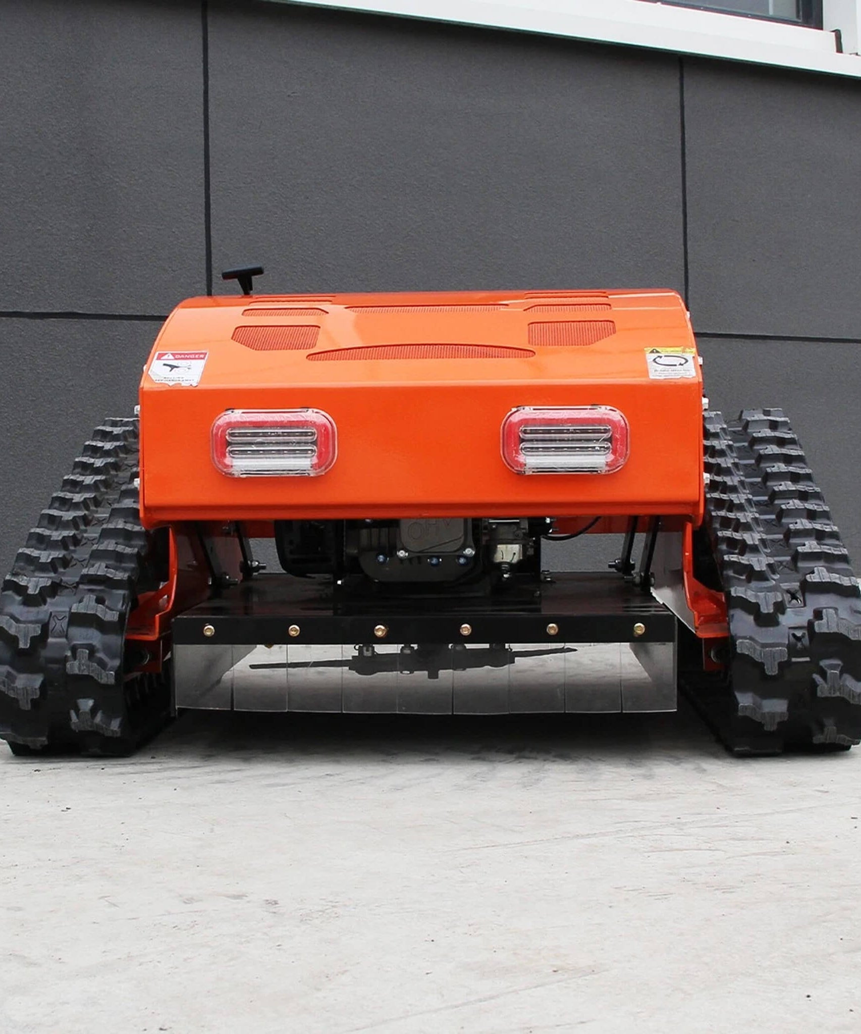 Heavy-Duty 9HP Commercial Remote-Controlled Gasoline-Powered Mower (SAK92146)