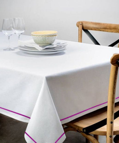 Single Embroidery Border Sateen Poly Cotton Solid Table Cloth