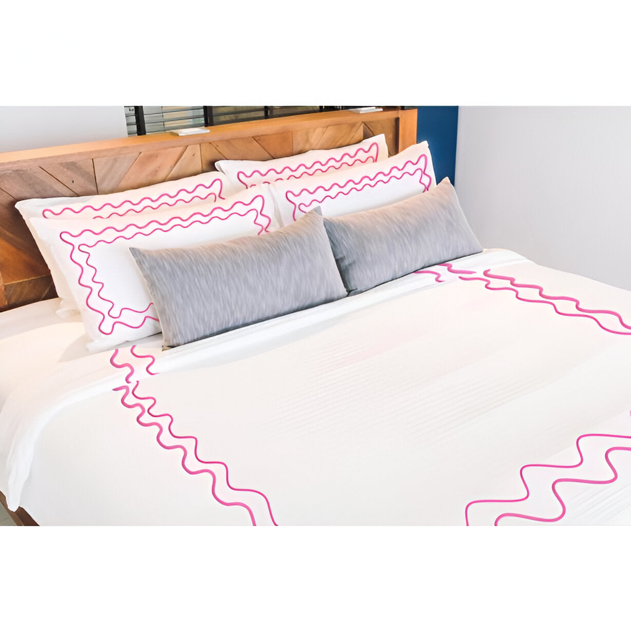 Double Wavy Embroidered Cotton Duvet Cover Set