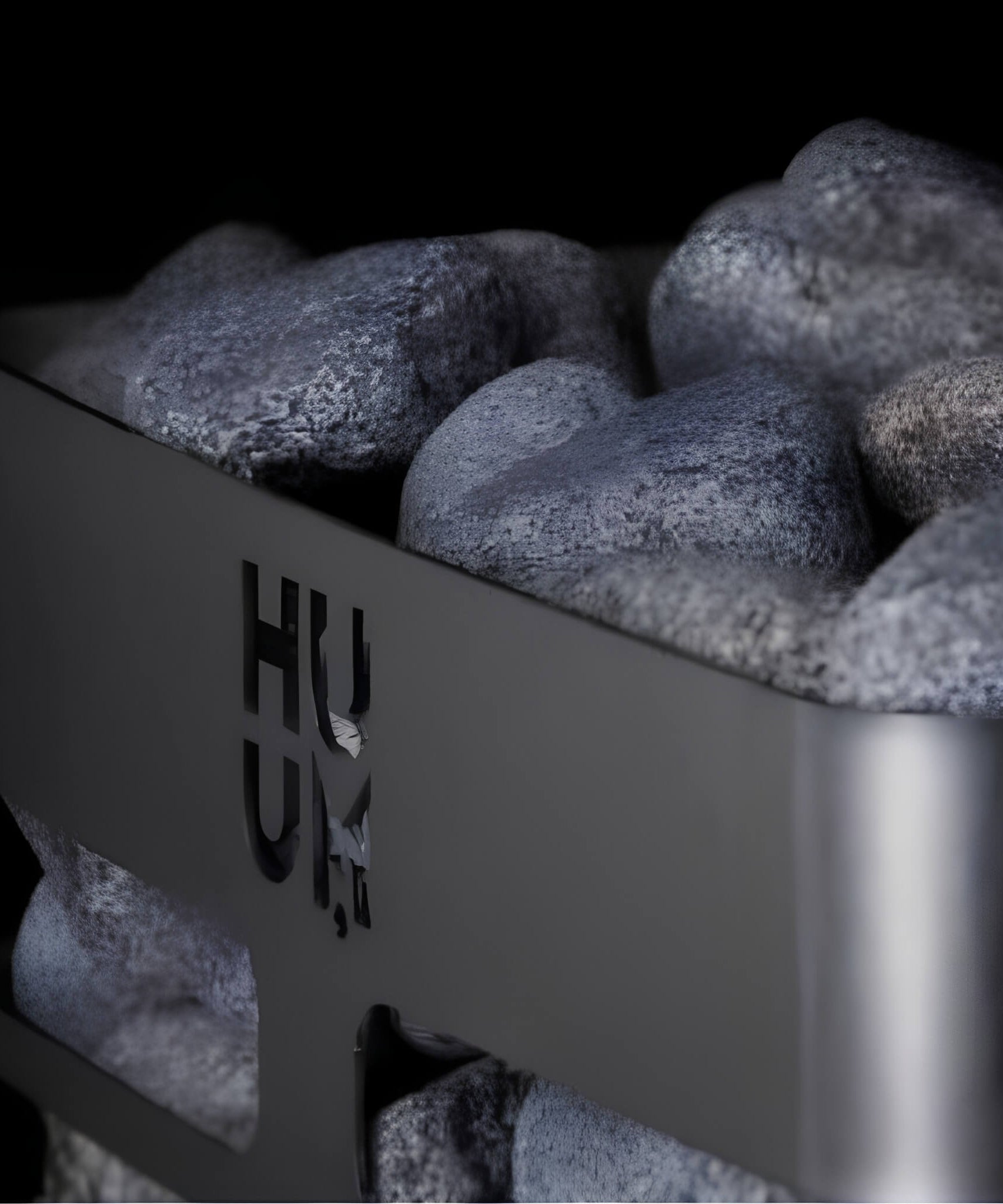 Huum Cliff Mini 4 3.5KW Electric Sauna Heater With Digital Controller & Sauna Stones (SAK58263)