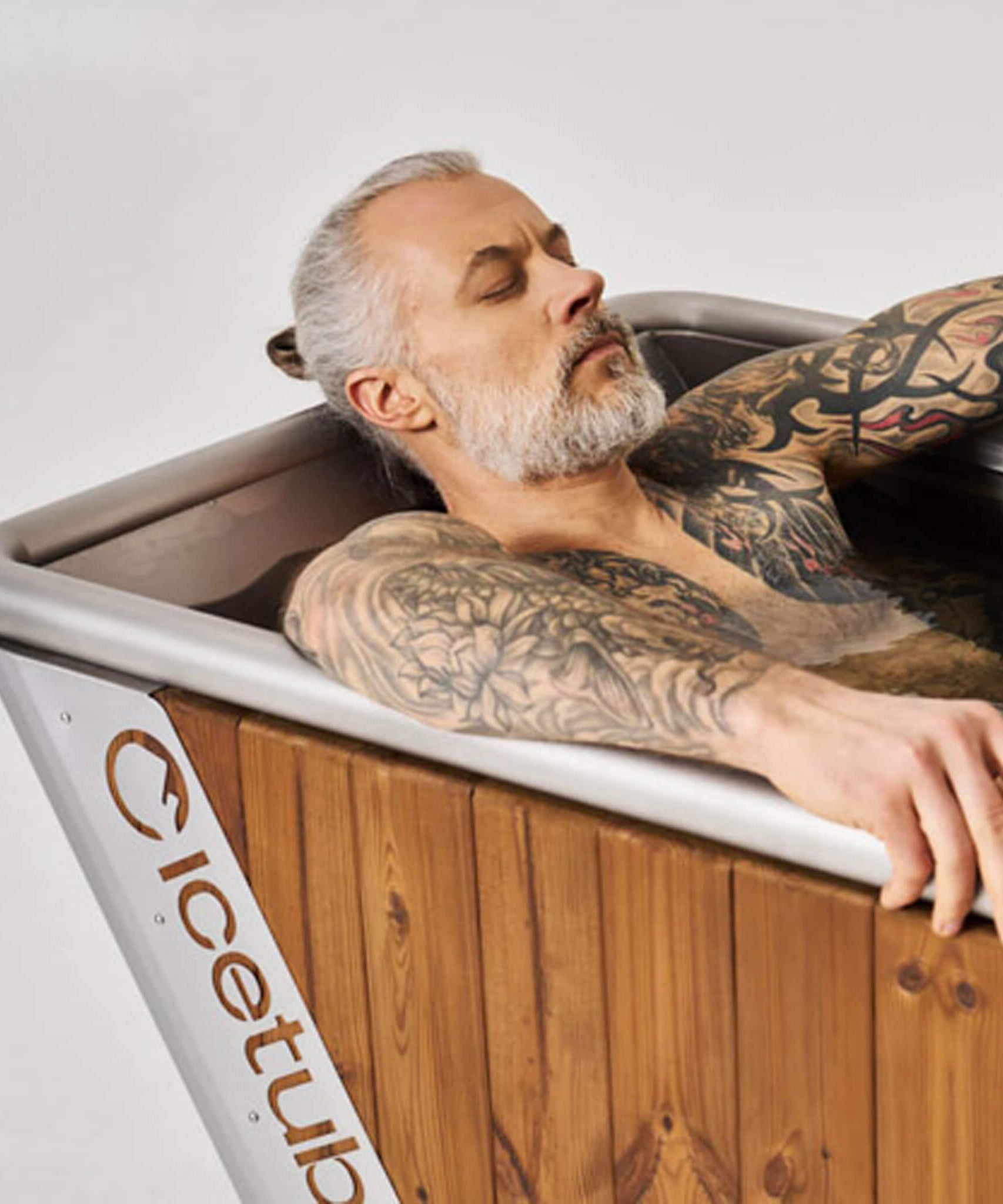 Icetubs IceBath Thermowood And Stainless Steel Cold Therapy Immersion Bath (SAK94720)