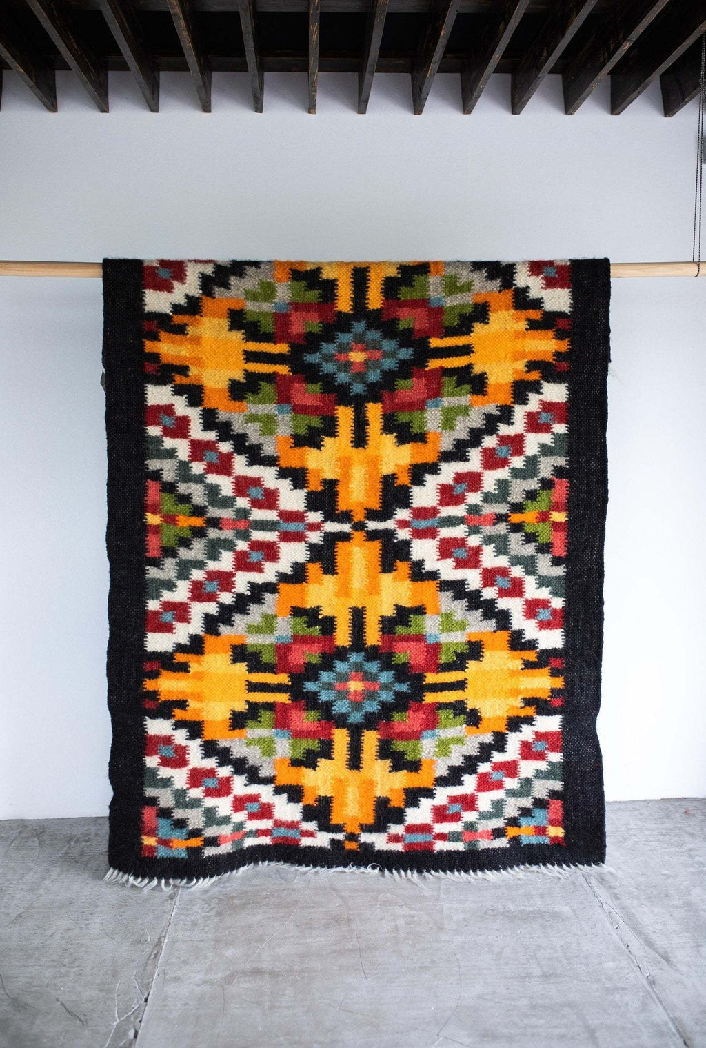 Traditional Handwoven Carpathian Wool Lizhnyk