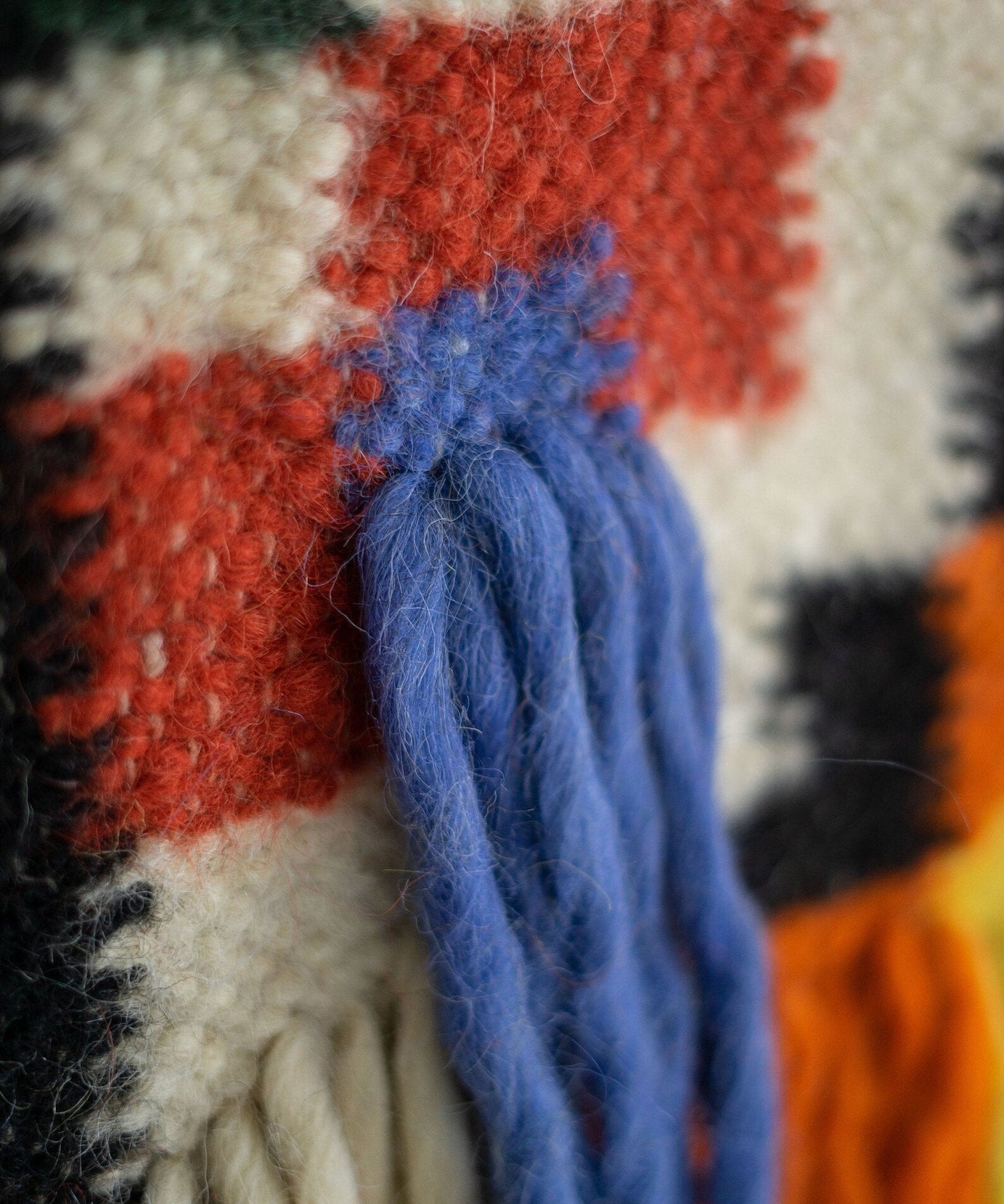 Wandbehang aus Wolle mit traditionellem Karpatenmuster