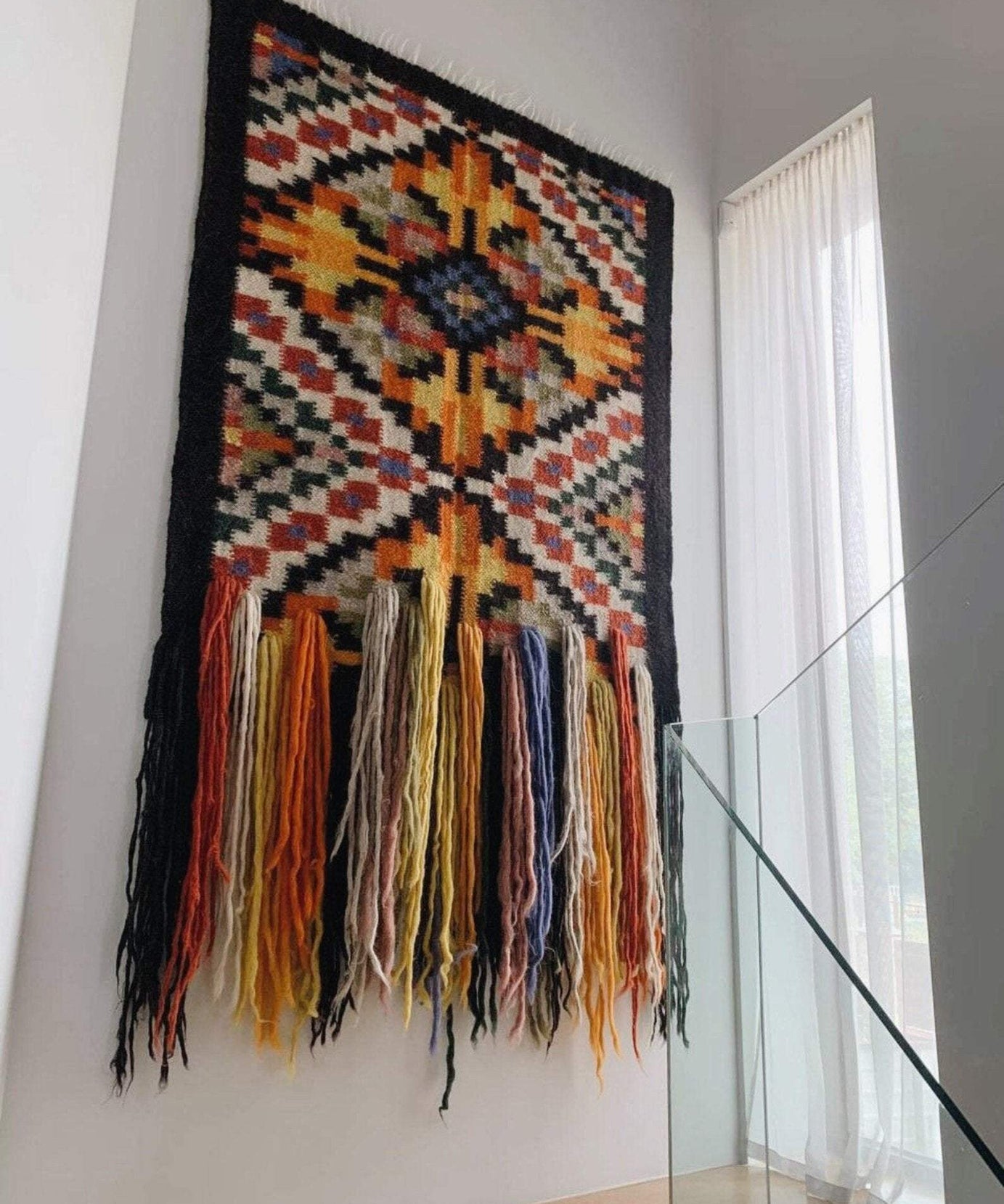 Wandbehang aus Wolle mit traditionellem Karpatenmuster