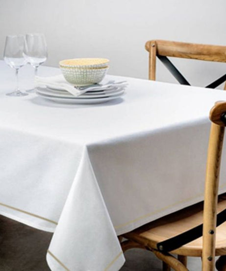 Single Embroidery Border Sateen Cotton Solid Table Cloth