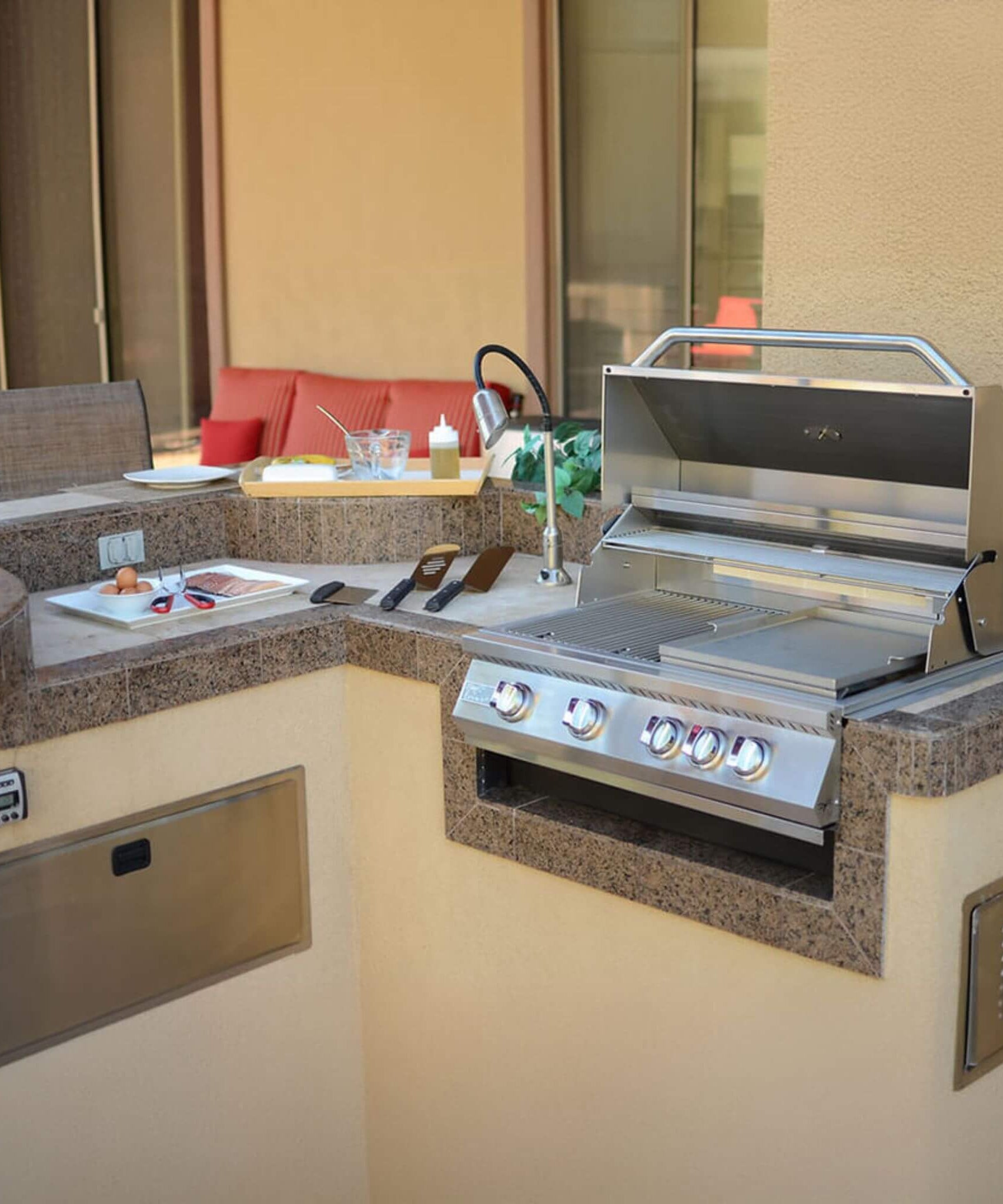KoKoMo Grills 32-Inch Heavy Duty 60K BTU LP/NG 4 Burner Built-In Stainless Steel Gas Grill (SAK25317)