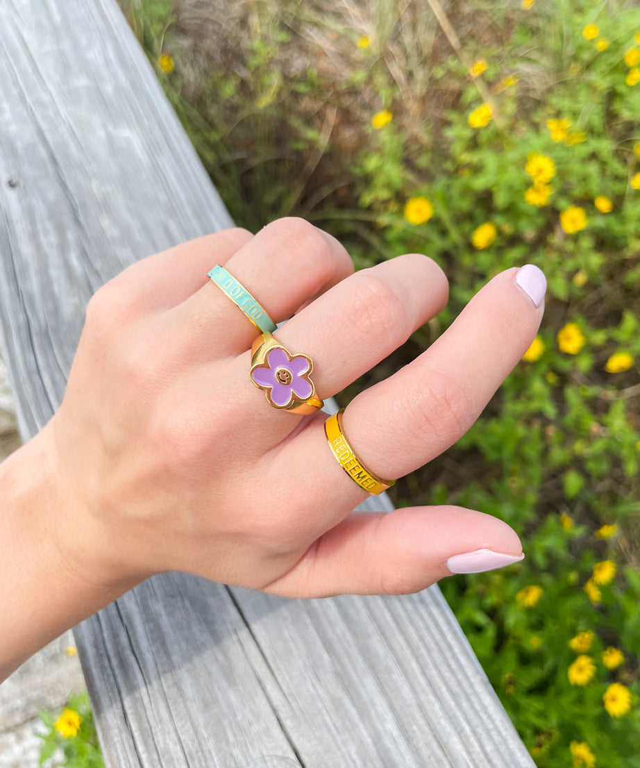 Lavender Smiley Flower Ring