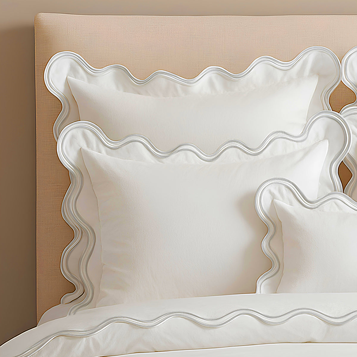 400TC Cotton Sateen Luxurious Double Scalloped Duvet Cover Set