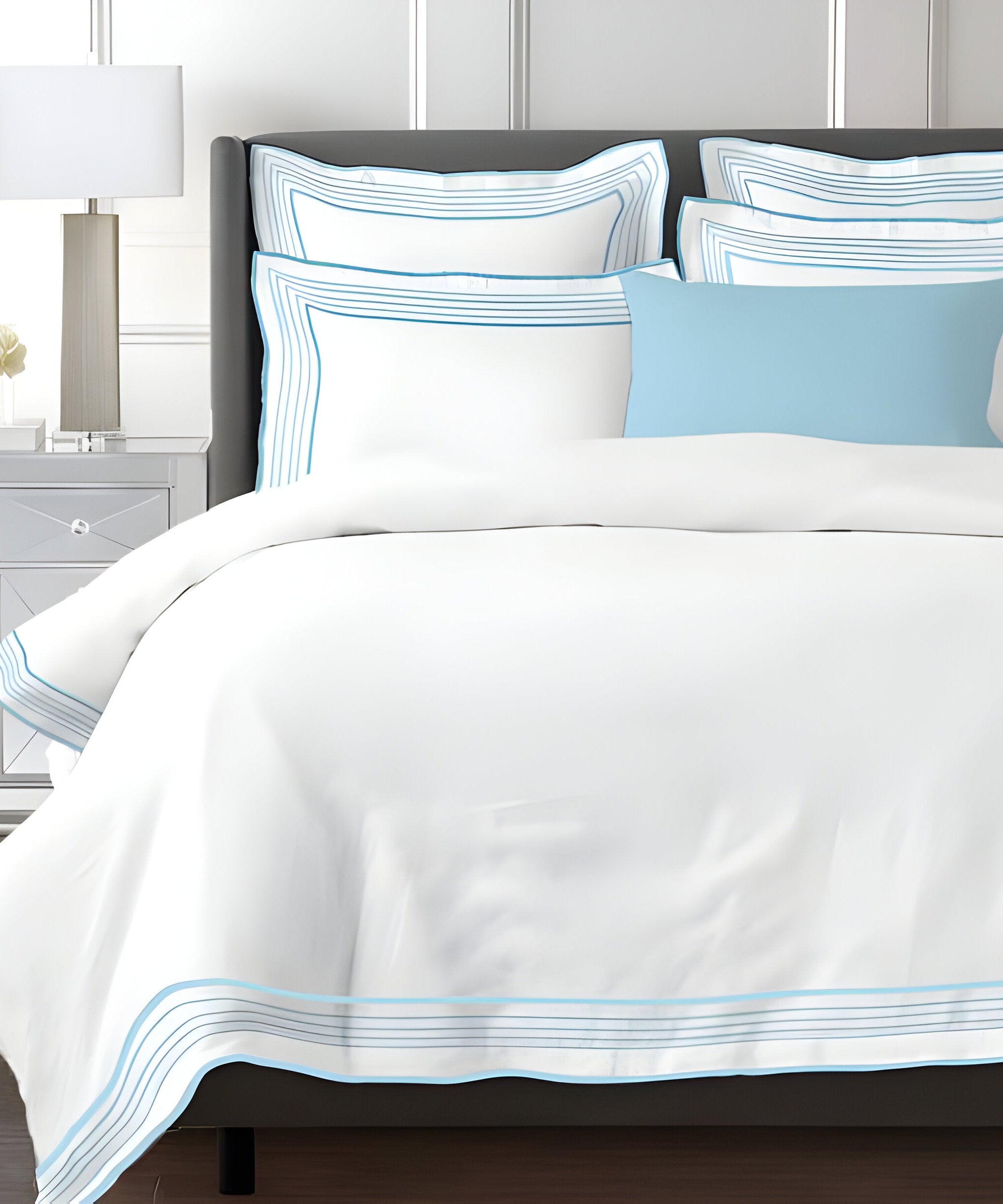 Smart Border 400TC Cotton Embroidery Sateen Solid Duvet Cover Set